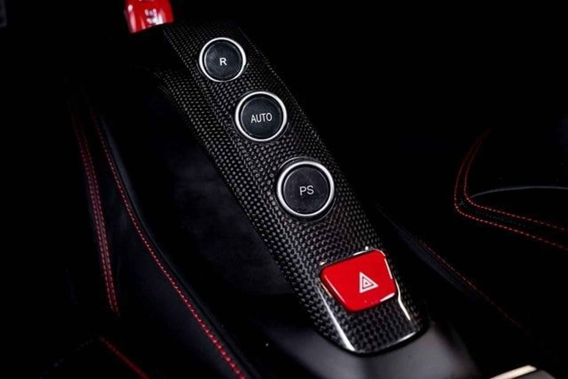 mph044_178204549_ba2e4294a56553b47f11e1760465f3d3x_262d51eed4