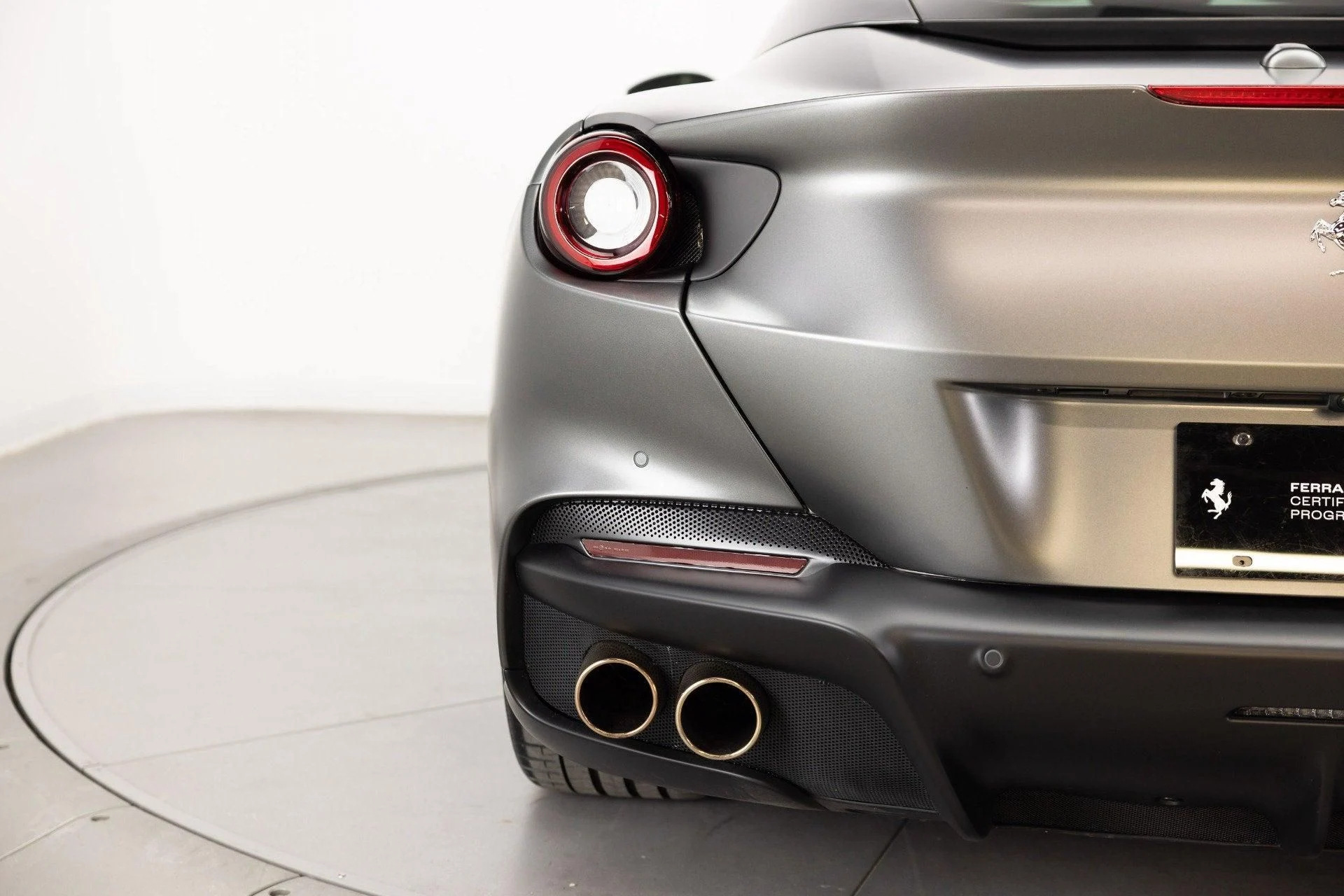 mph044_1786142253_Used_2023_Ferrari_Portofino_M_1784803714_1475520589