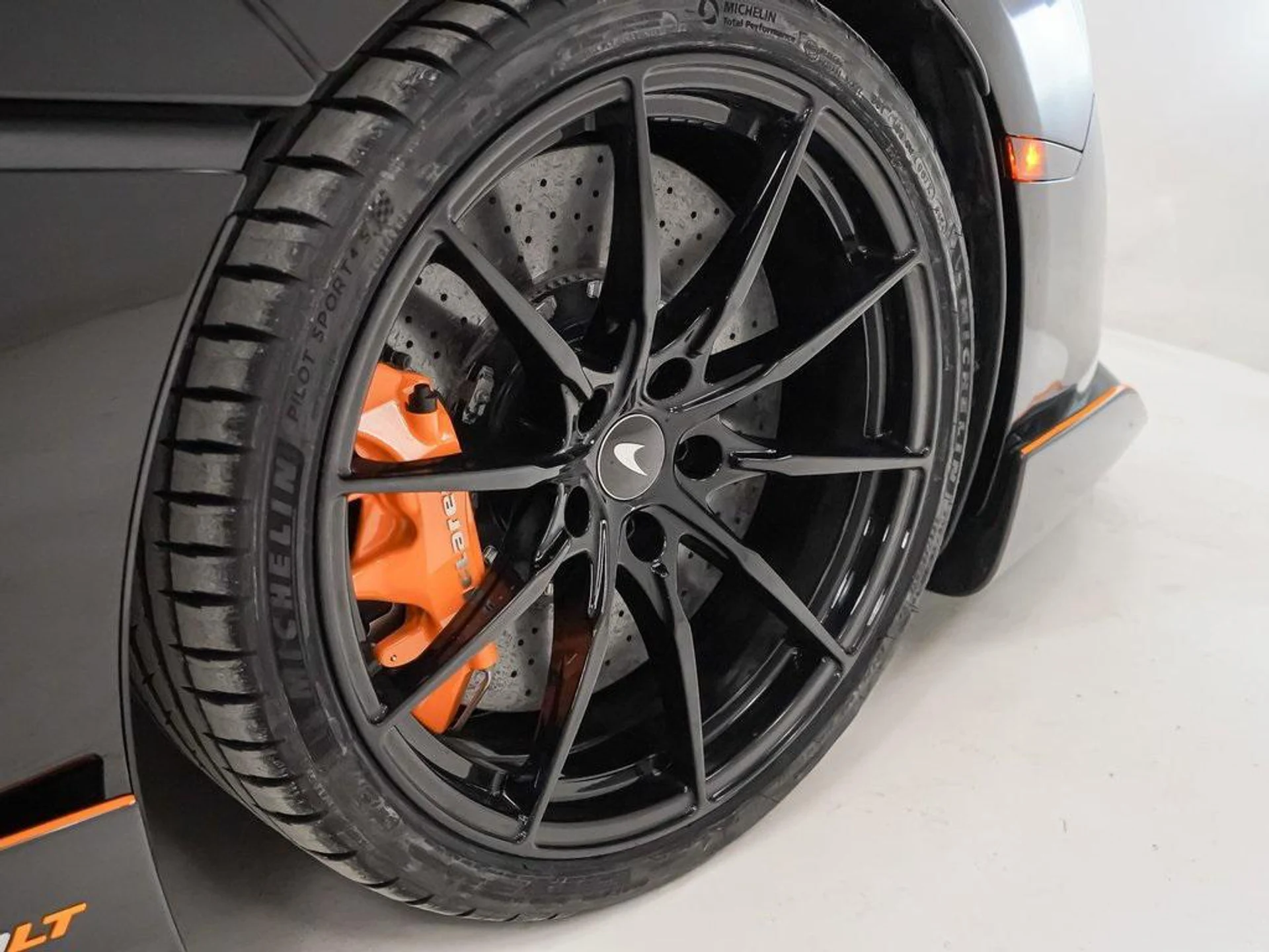 mph044_1789980095_3_Q_hg_4j_UQ_9c_UY_5u_U9_Nu_E2l_Al_Yc_63c18ae86a