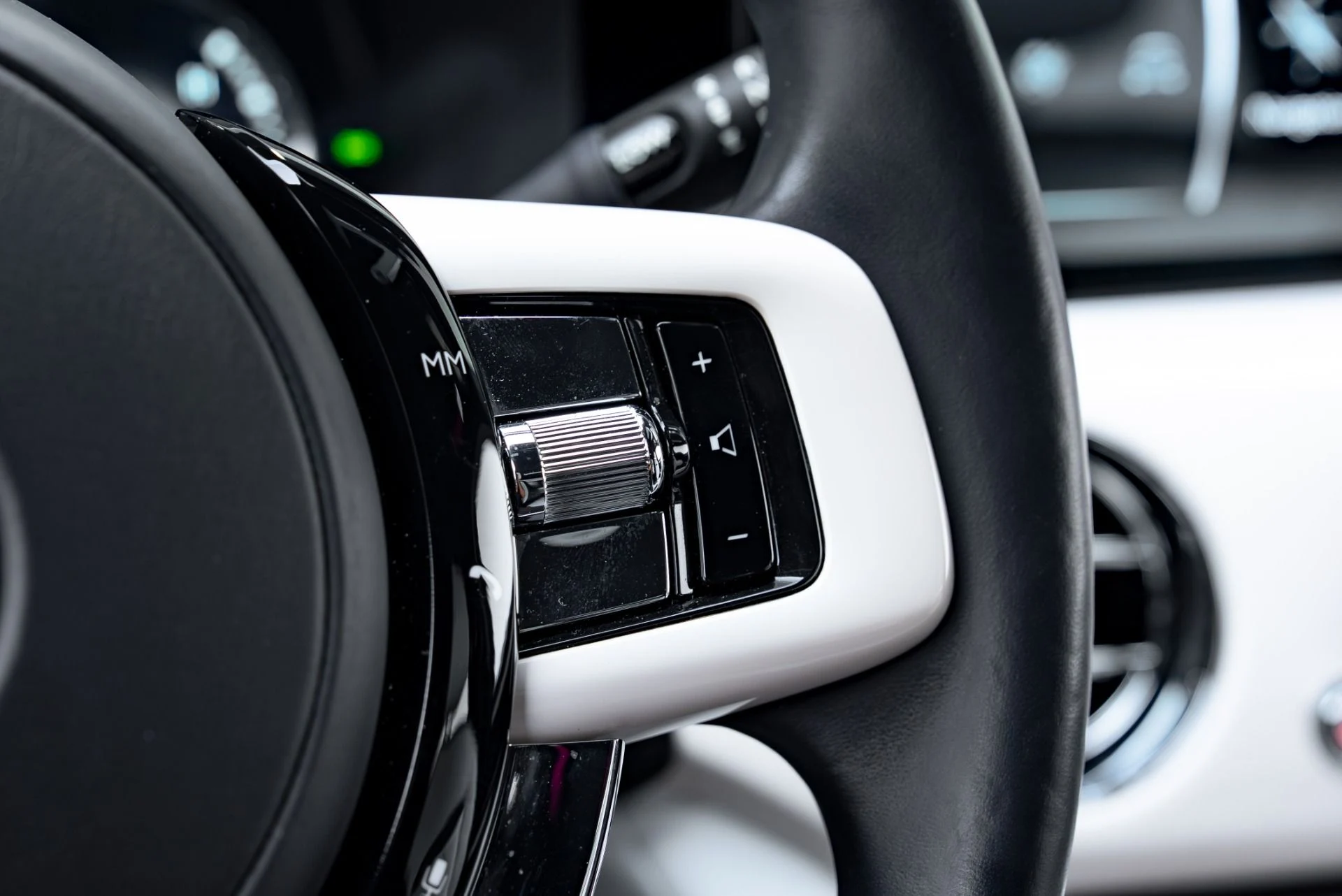 mph044_1794073094_Used_2021_Rolls_Royce_Ghost_1777047146_d0d9c3fae1