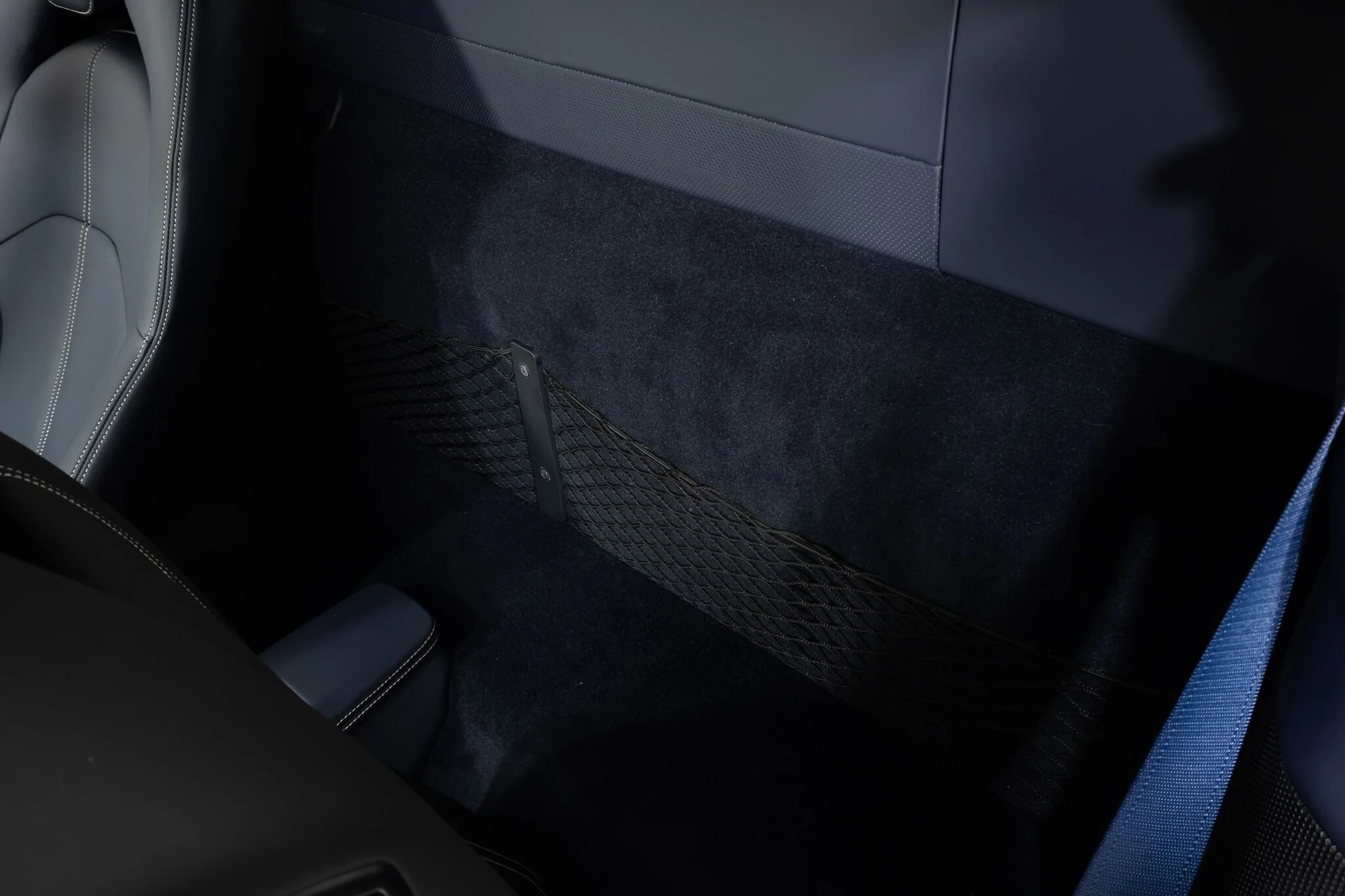 mph044_180022475_b6157212819a2367cffc3c3c015b74c3_d413a29ad5