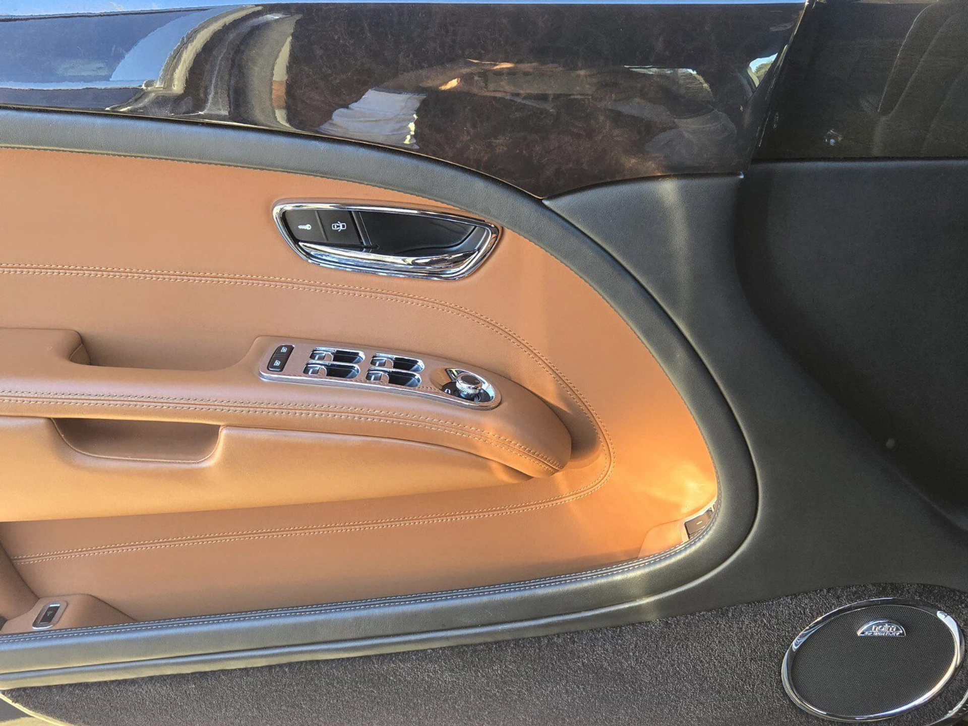 mph044_1832436205_afbd37f9a75219fa0fec42323ac1b91ax_63d496fbff