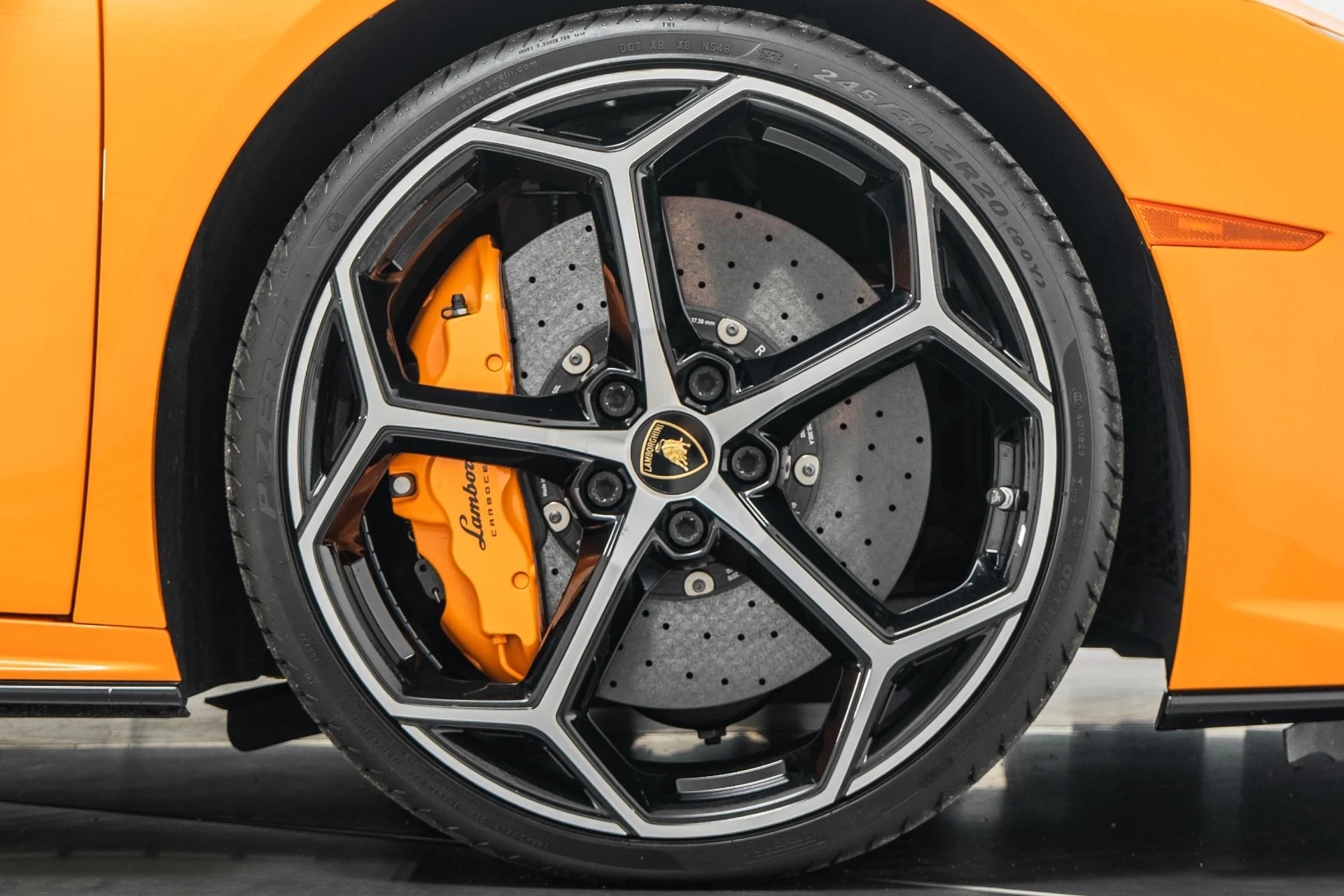 mph044_1832563455_Used_2020_Lamborghini_Huracan_EVO_Spyder_Low_Miles_Full_PPF_Naturally_Aspirated_V10_1776374441_c6831c206a