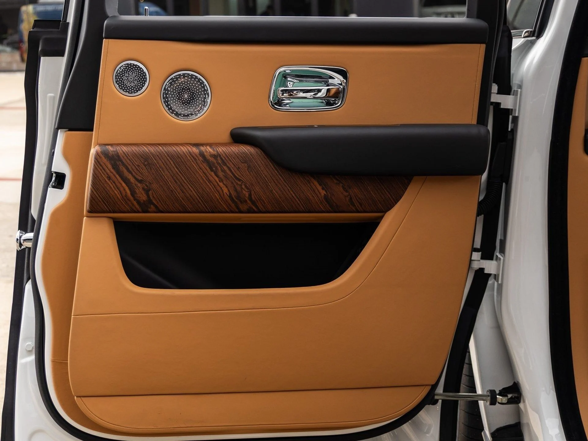 mph044_1841638527_45_6b0820618b