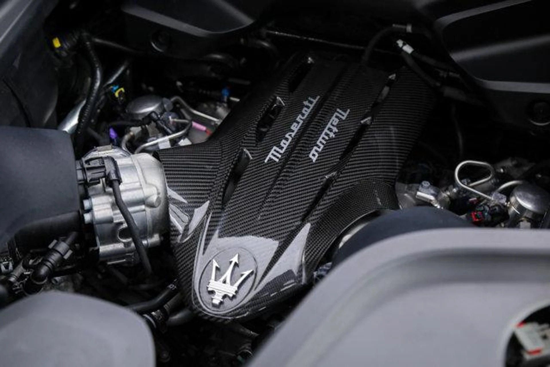 mph044_1855686094_T_Im51fa_Wh_Vtgr_A9e_Oa_qz_K2_S_Mf8_0d9627fbd9