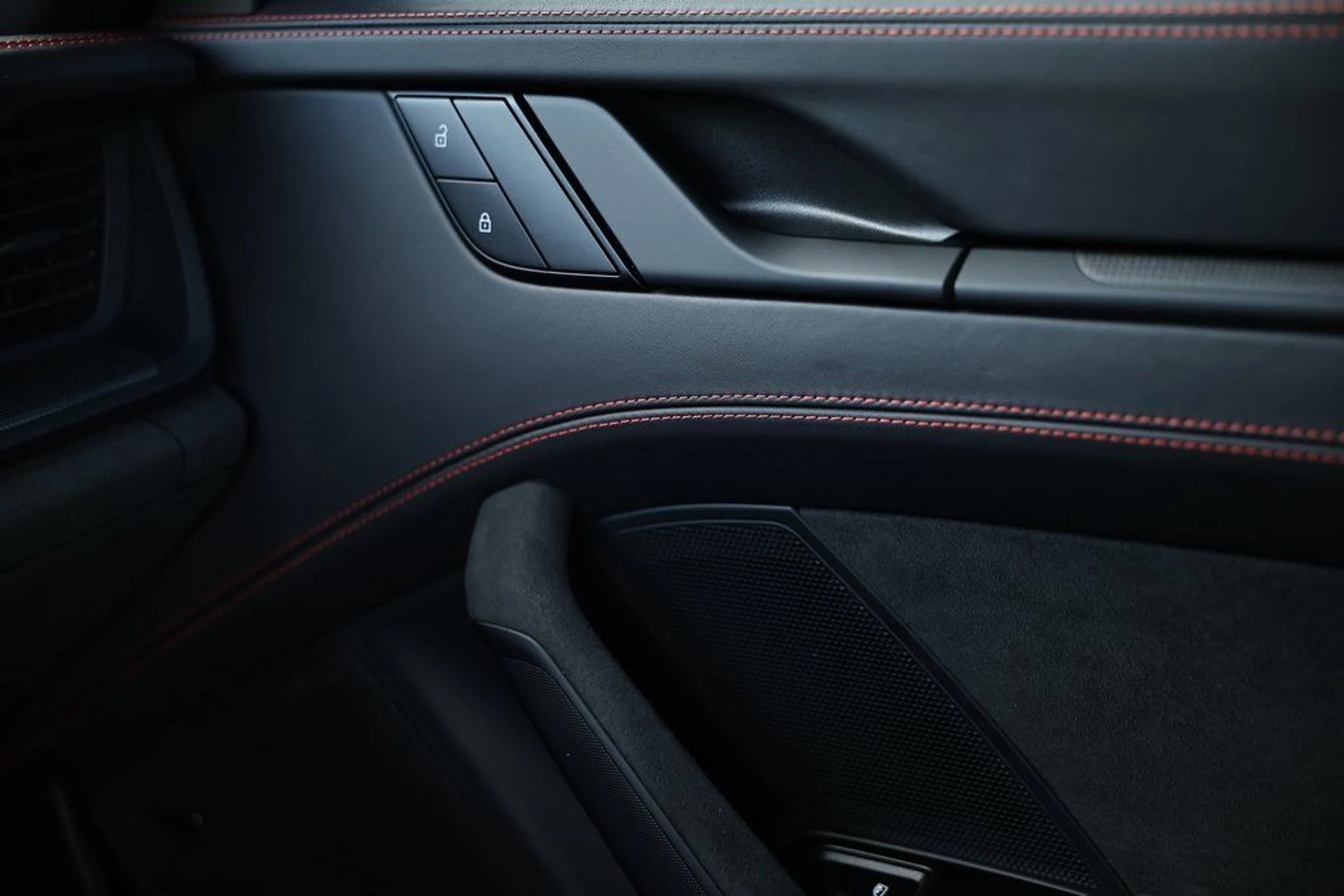 mph044_1859366190_af5a0bfa2253367ff49ee71a0e251916_38978c0a20