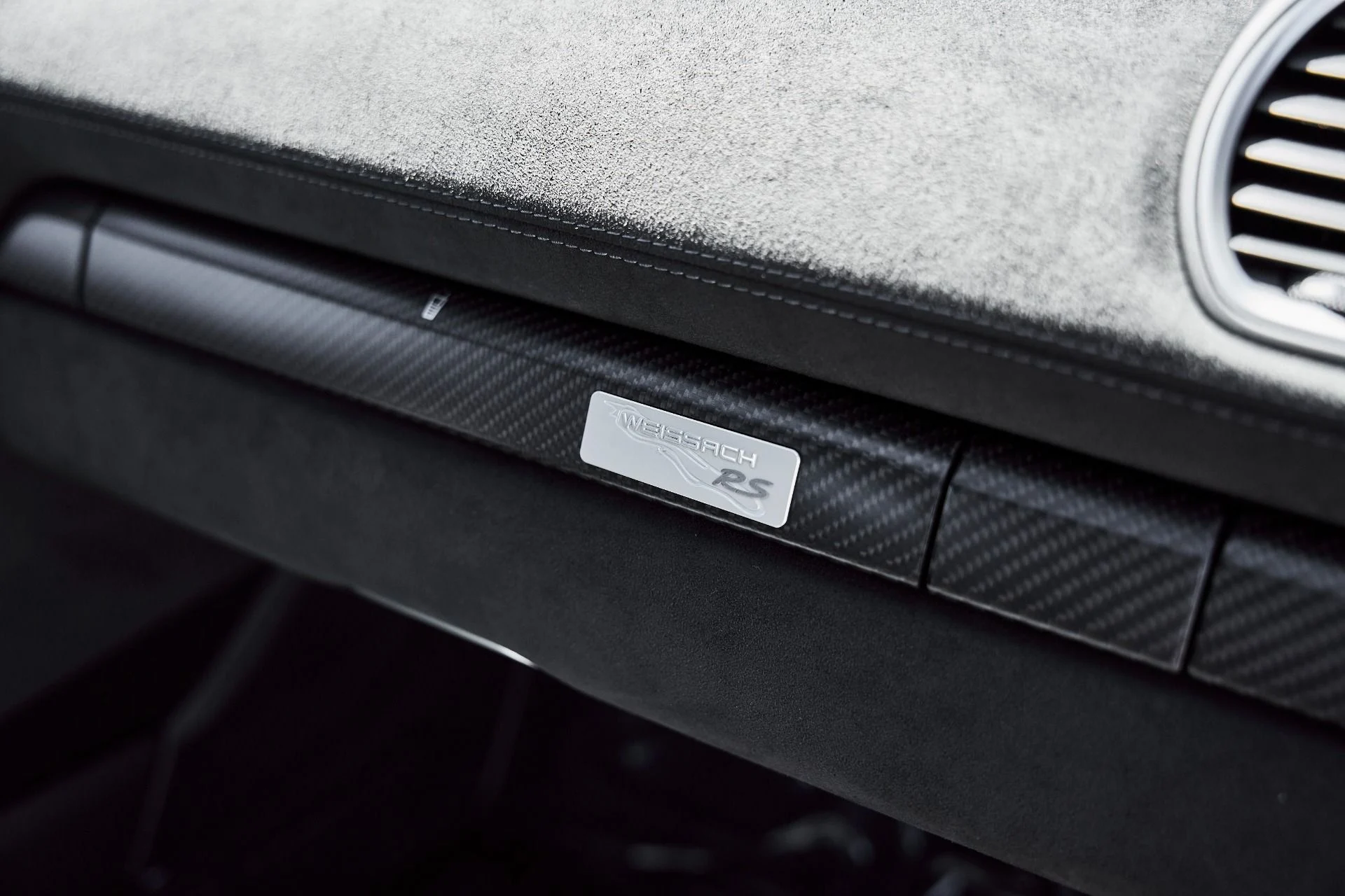 mph044_1871334959_Used_2023_Porsche_718_Cayman_GT_4_RS_1776476776_ada5259624