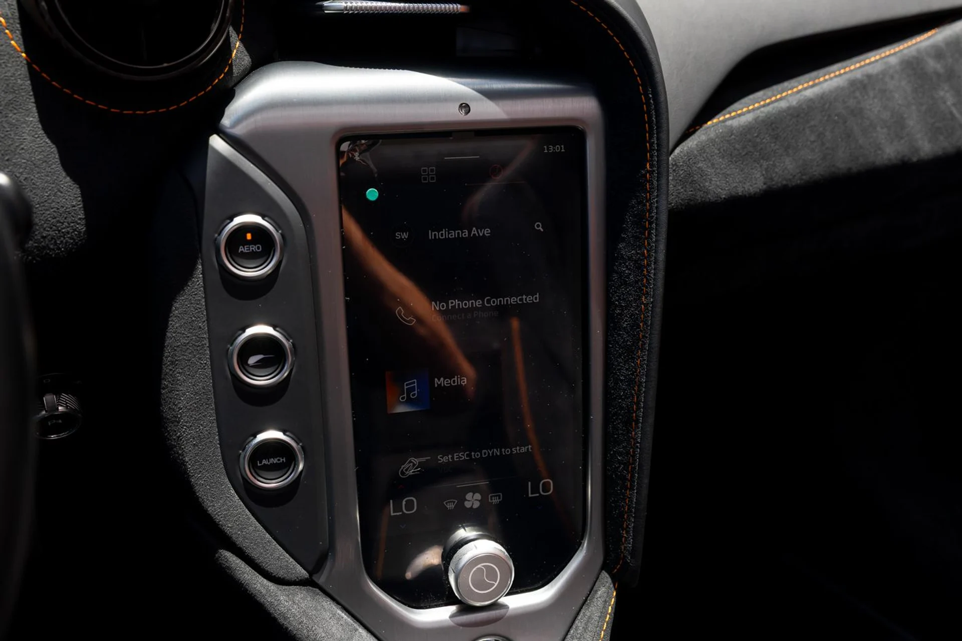 mph044_1872638796_424_p46_l_0aaa7c9cca