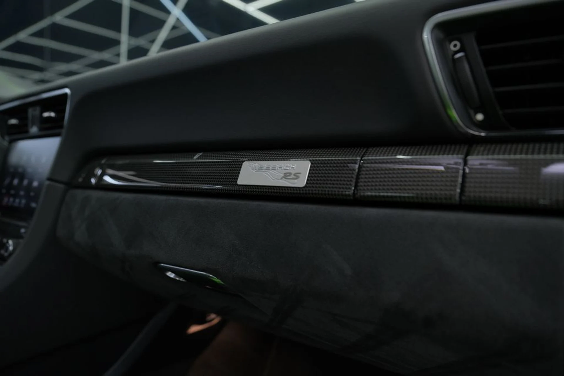 mph044_1877245856_ec28ec3ba53c880f7337c2bfa3e343b3_9332e7526c