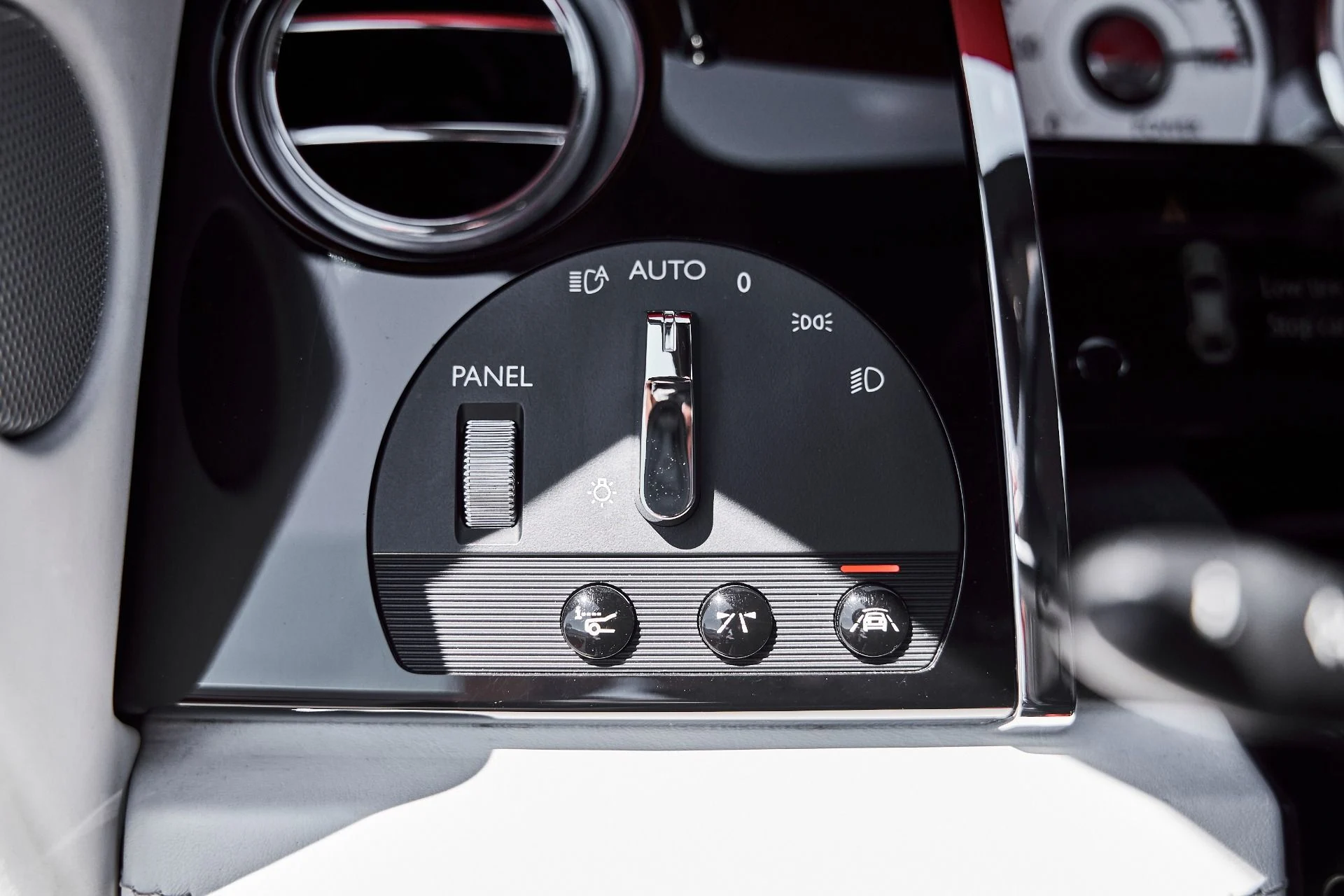 mph044_1885415106_Used_2020_Rolls_Royce_Wraith_Base_1775285228_348d1d9749