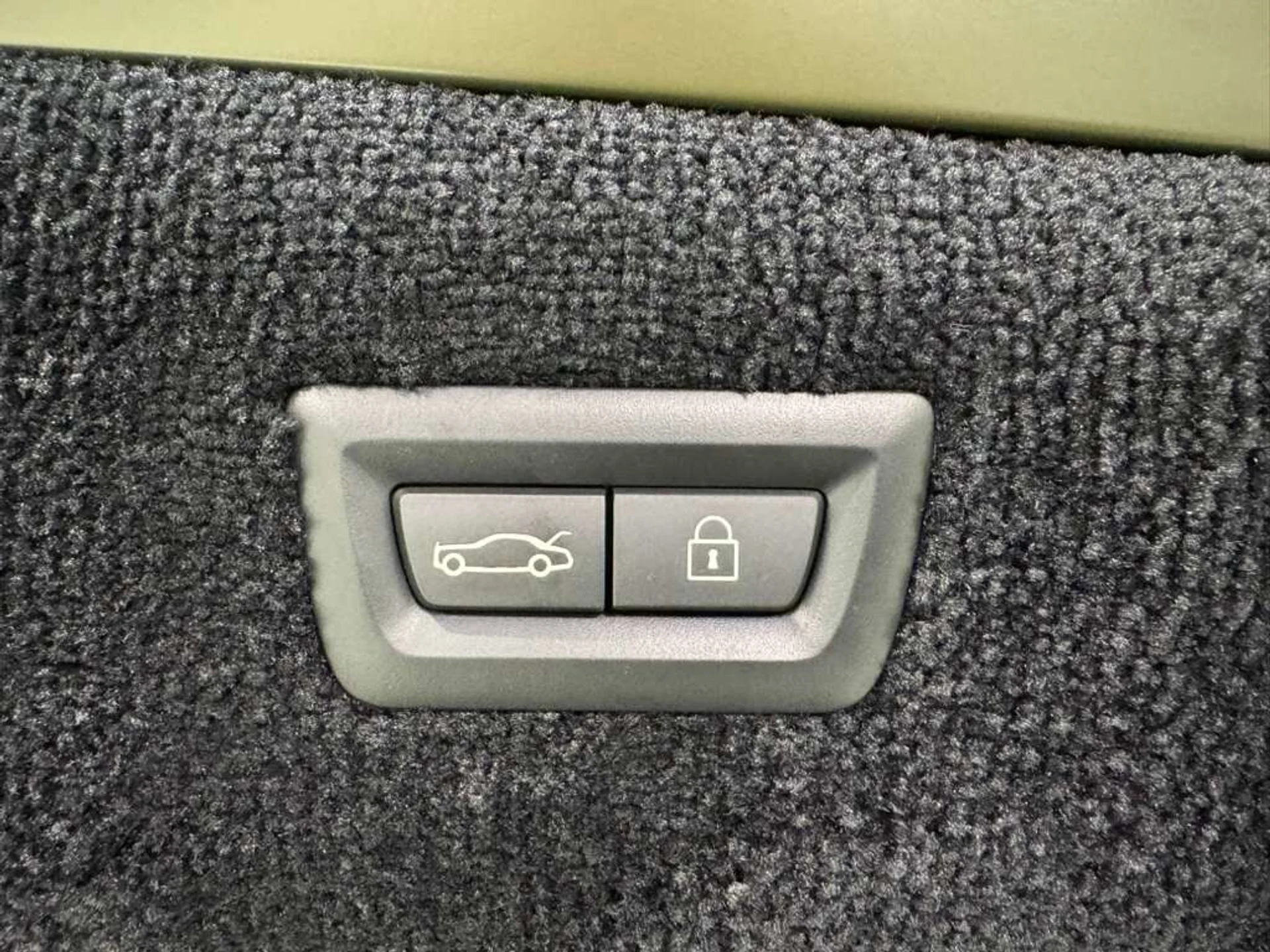 mph044_1904144483_a27a89b0a472b24a84f5d54cb7e6e24b_771426e4ca