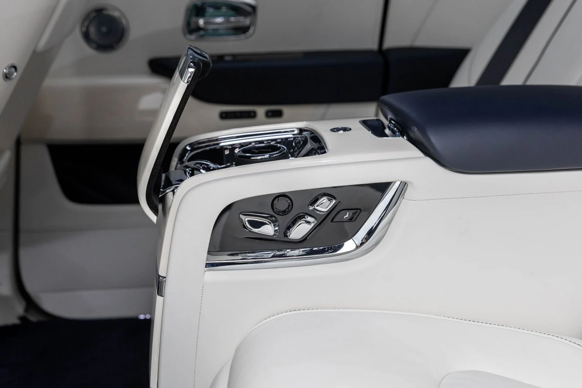 mph044_1904747480_45_7084361b9d