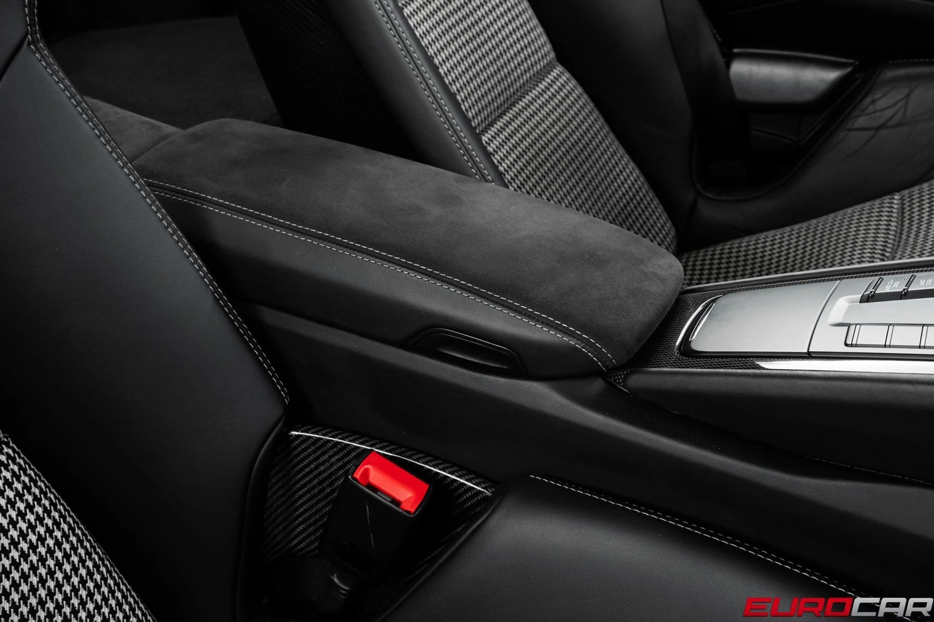 mph044_1912462866_image_45_b82e509a03