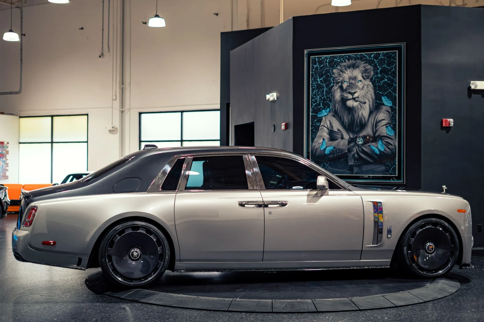 mph044_1929624050_Used_2018_Rolls_Royce_Phantom_Mansory_Edition_1780351792_774395fba8