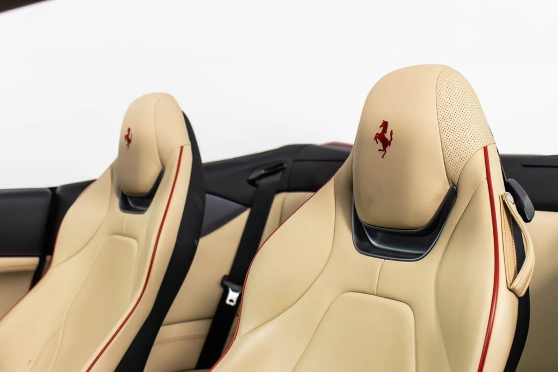 mph044_1931616252_853765bfdd4cb573227ae5539854716ax_ce1dfa7873