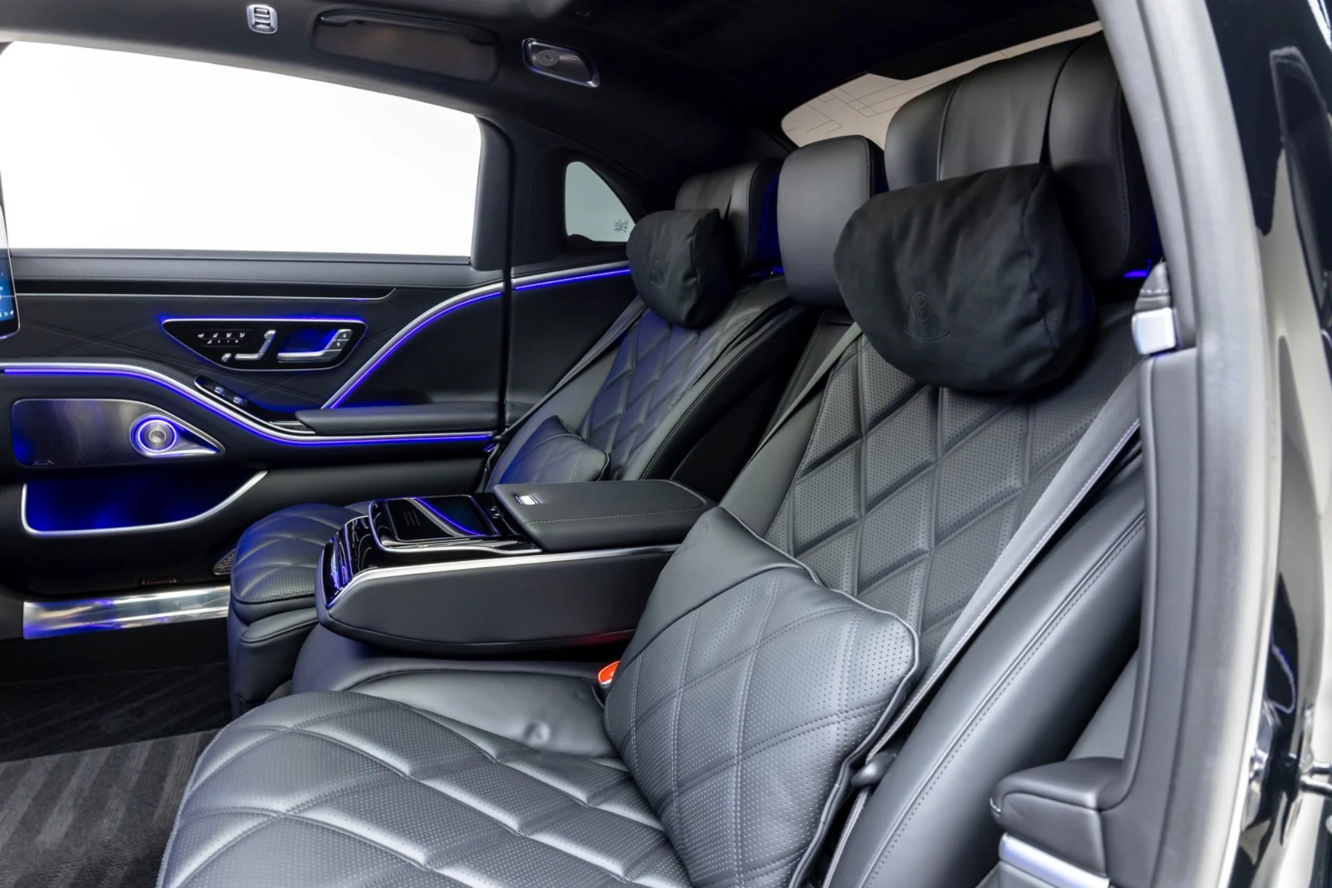 mph044_1950820957_13213_p45_l_ef1a4bcd53