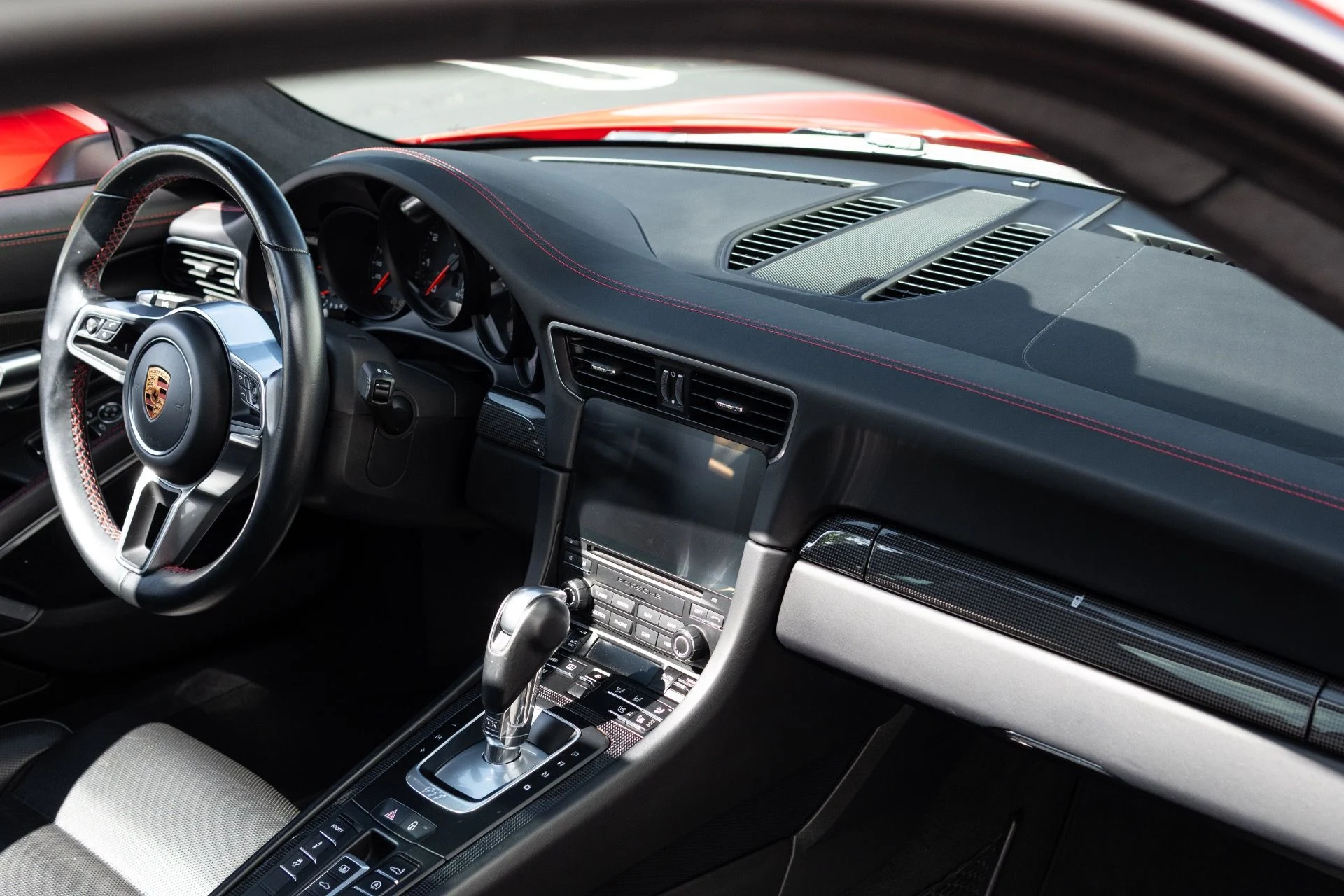 mph044_1951705830_Used_2019_Porsche_911_Carrera_4_1772073420_e7b6c74b2b