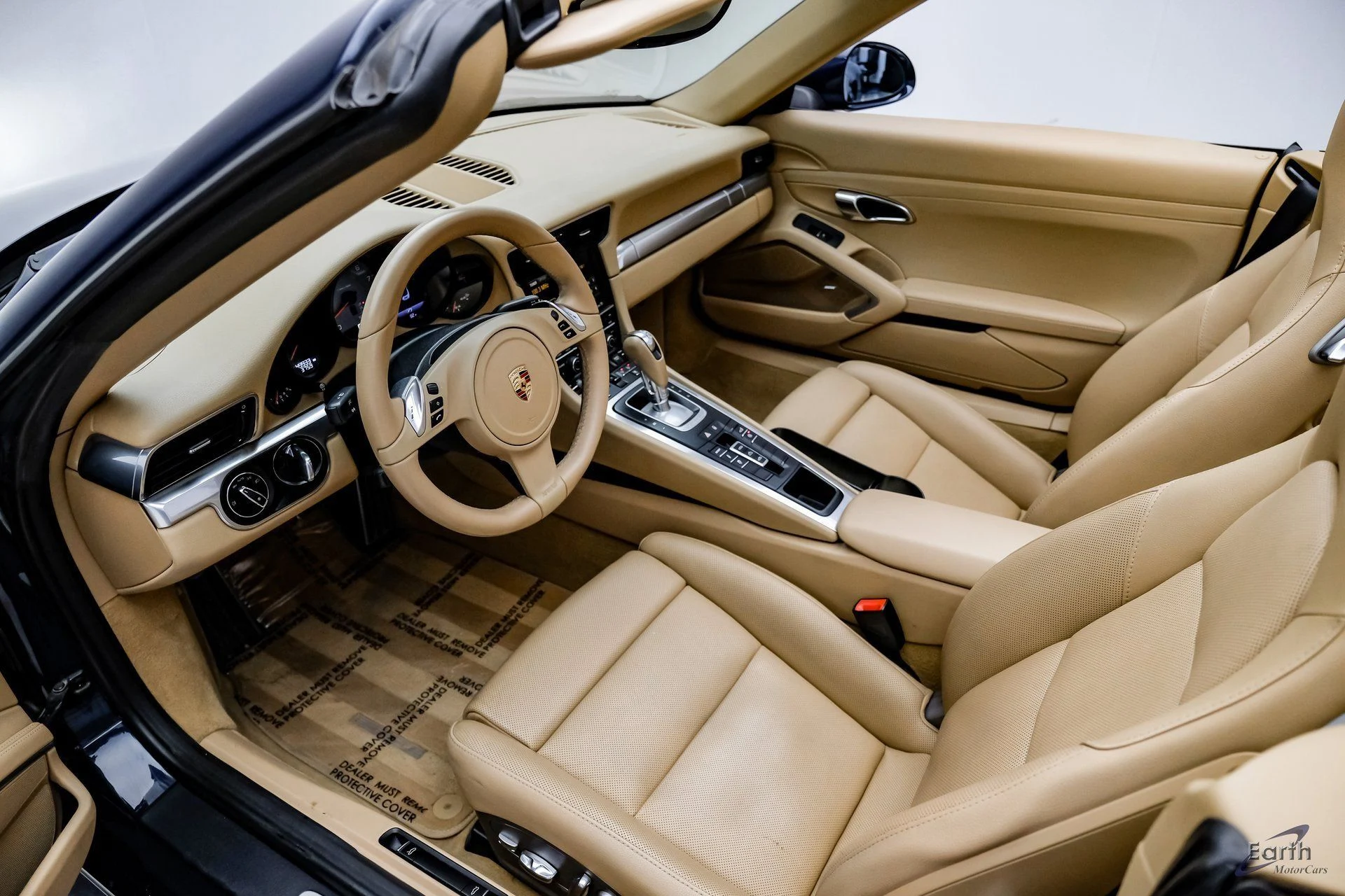 mph044_1963797721_50d0e7229cb06756b950039f2c3f8215x_5ef98d8bd4