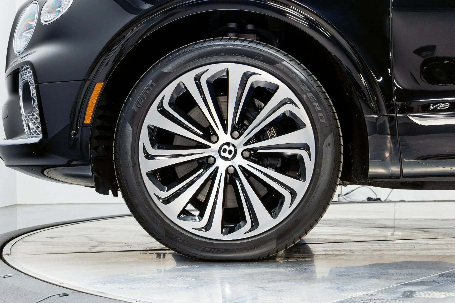 mph044_1984977461_Used_2021_Bentley_Bentayga_V8_First_Edition_1776782316_49347122a1