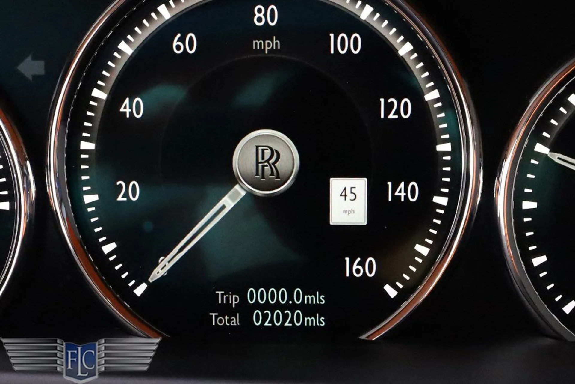 mph044_1990130579_used_2023_rolls_royce_cullinan_sportutility_6305_22995243_45_1024_2458172180