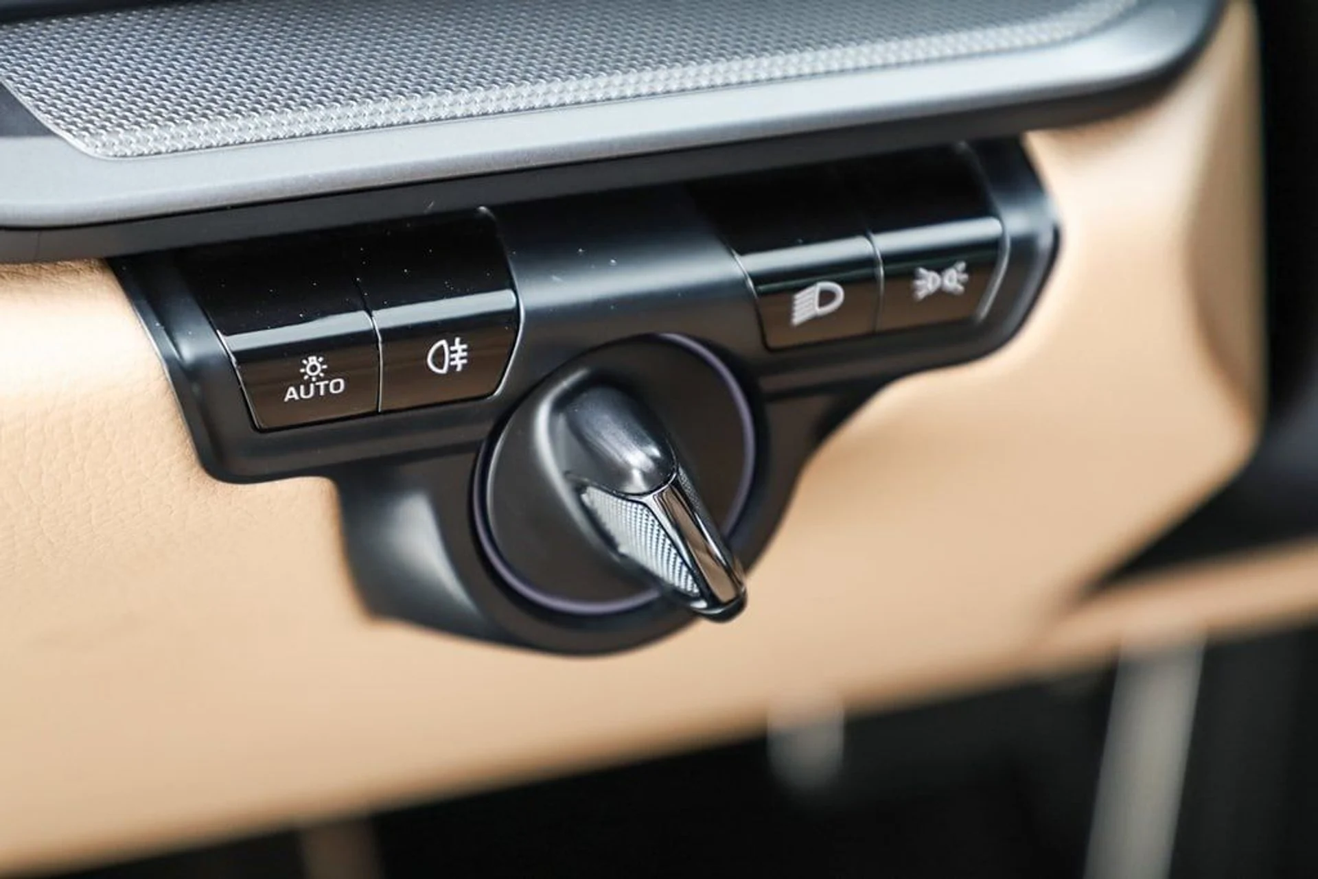 mph044_1996712627_51d275f5b8cc4d6998fc85cf736c2be9x_d17dcda21b