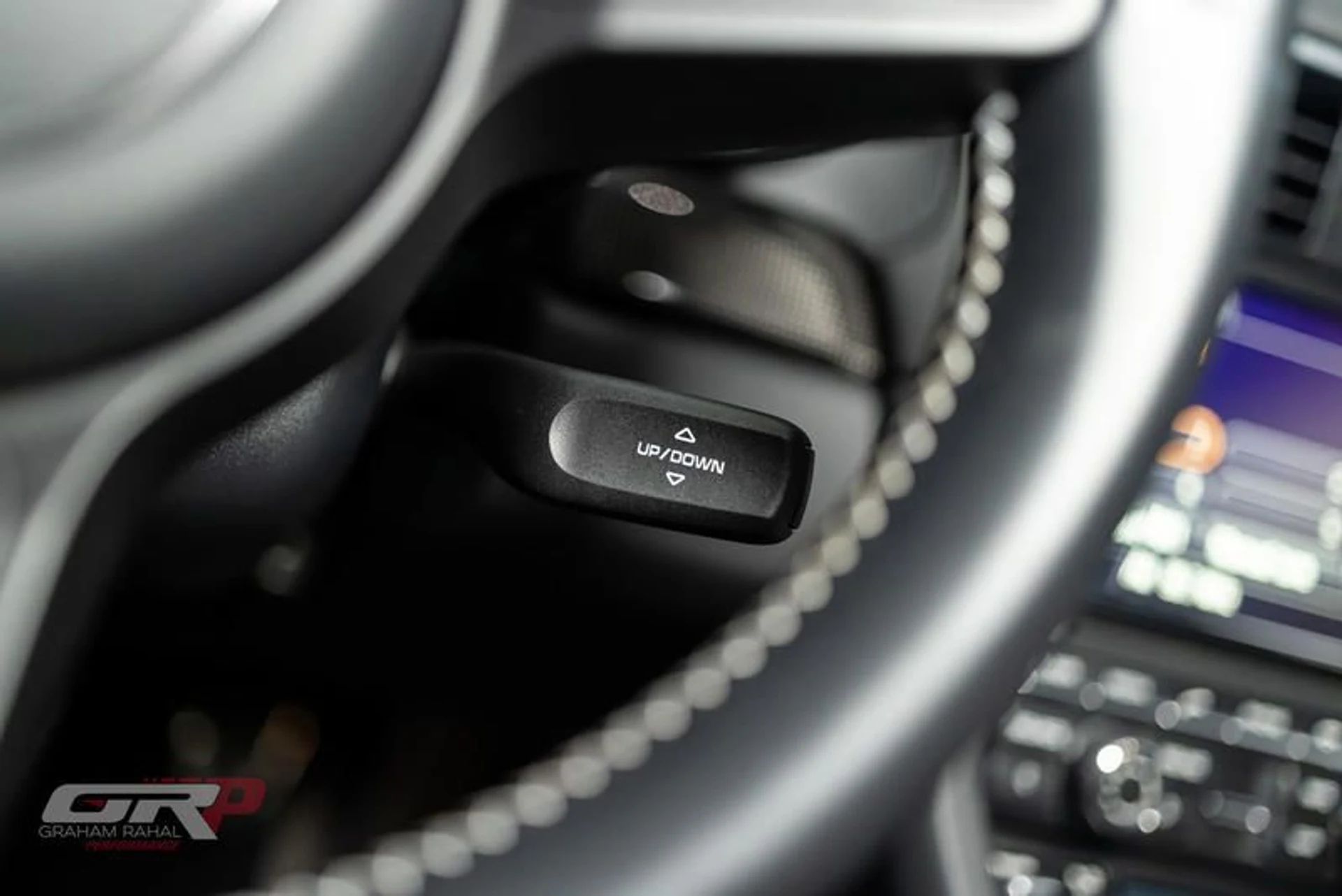 mph044_2007823661_16457016_AF_84_4_D9_D_AF_54_736_AFE_18_BF_3_C_28a850ca31