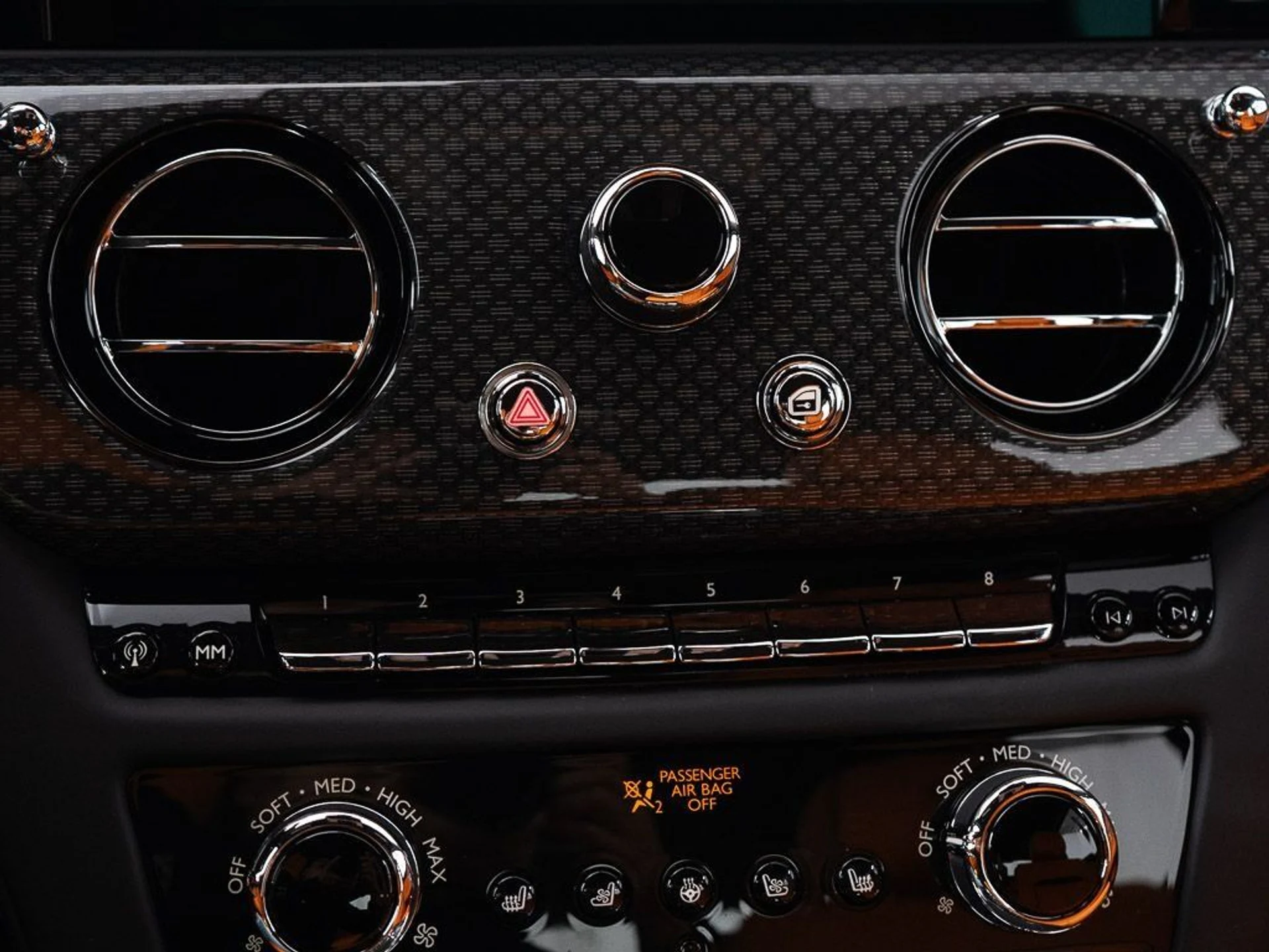 mph044_2027893375_774a0115d9ec24a2acd7e7f6e6c31cac_1ae06d1902