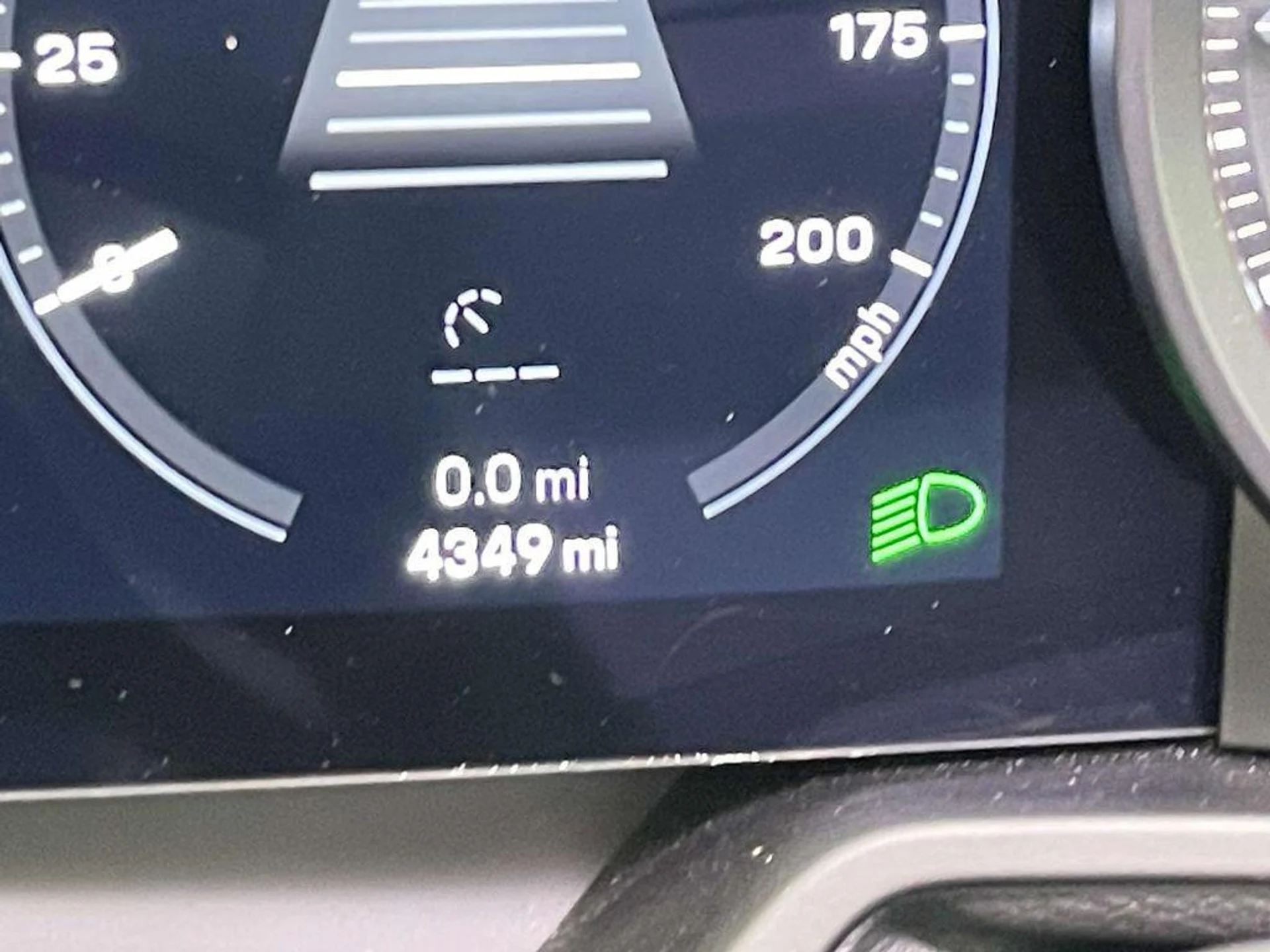 mph044_2032017253_EQHOB_7_Yen_JT_Gk_Niqfbrj_W_Axhrn_U_2e3e3bd7a4