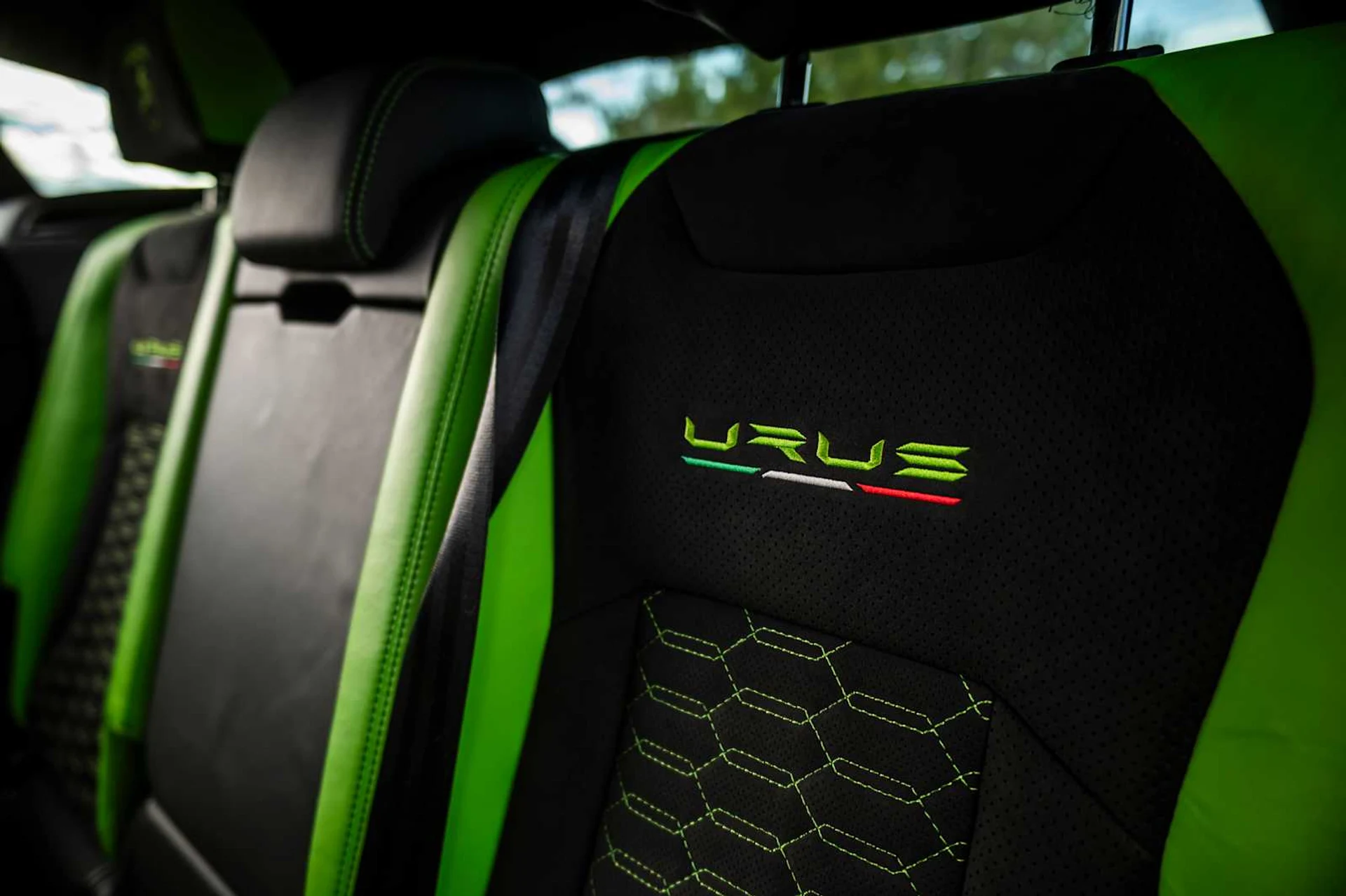 mph044_2047311932_44840dd173045b114abed65c60ca0737x_e3452687b5