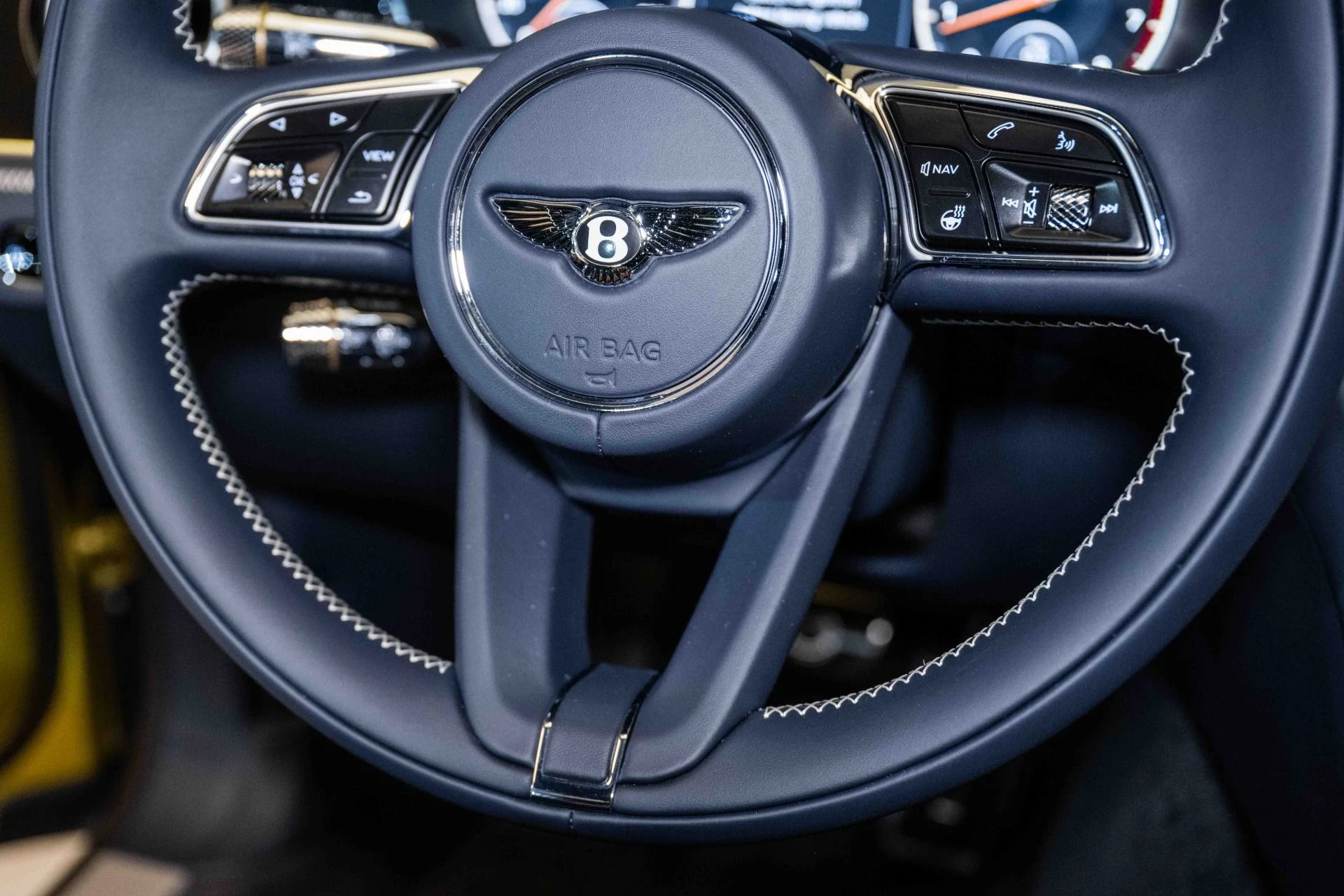 mph044_2053595238_Used_2024_Bentley_Flying_Spur_Edition_8_1721508195_9d3606e1ff