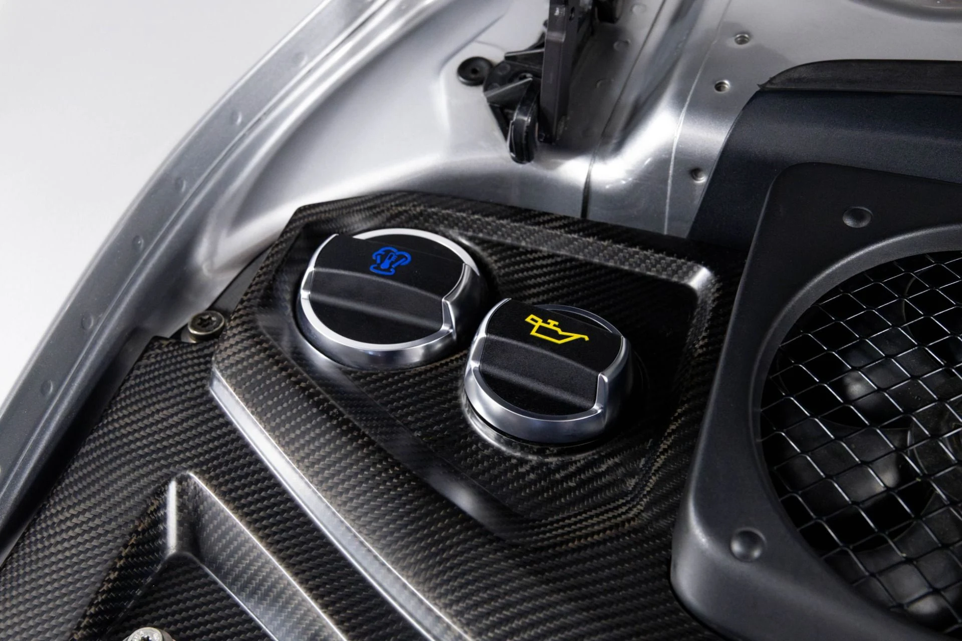 mph044_2062916715_Used_2019_Porsche_911_GT_3_RS_1761084316_aa0a5cda90
