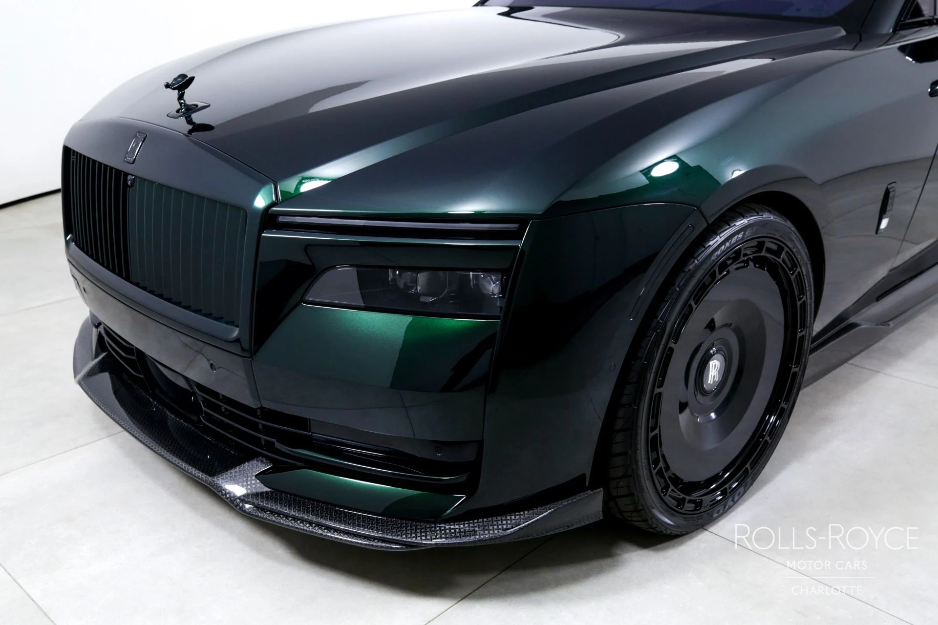 mph044_2072828790_Used_2024_Rolls_Royce_Spectre_1744988353_0913d59d46