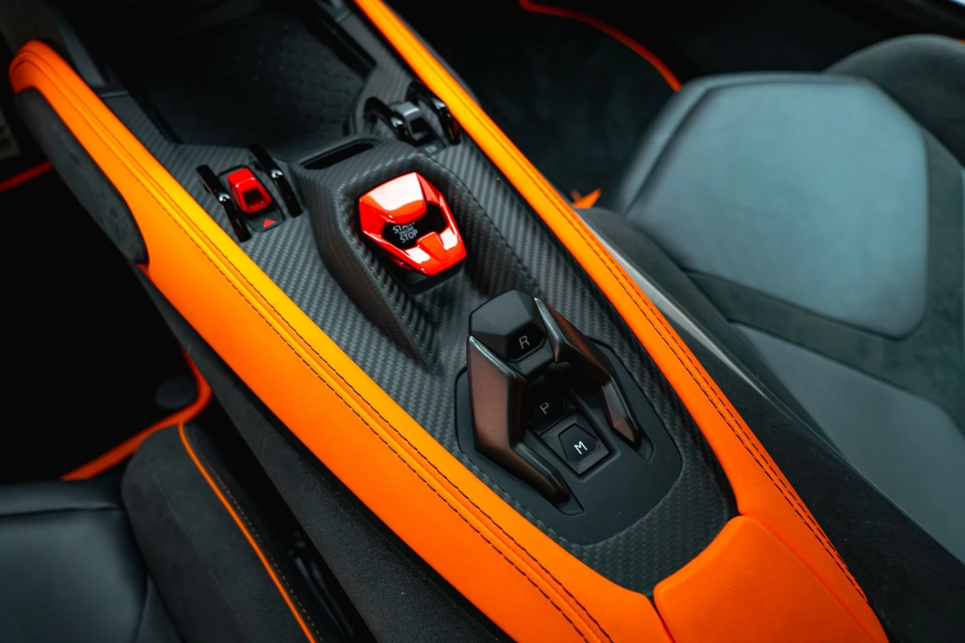mph044_2074092582_Used_2024_Lamborghini_Revuelto_1781129539_105d7f58f8