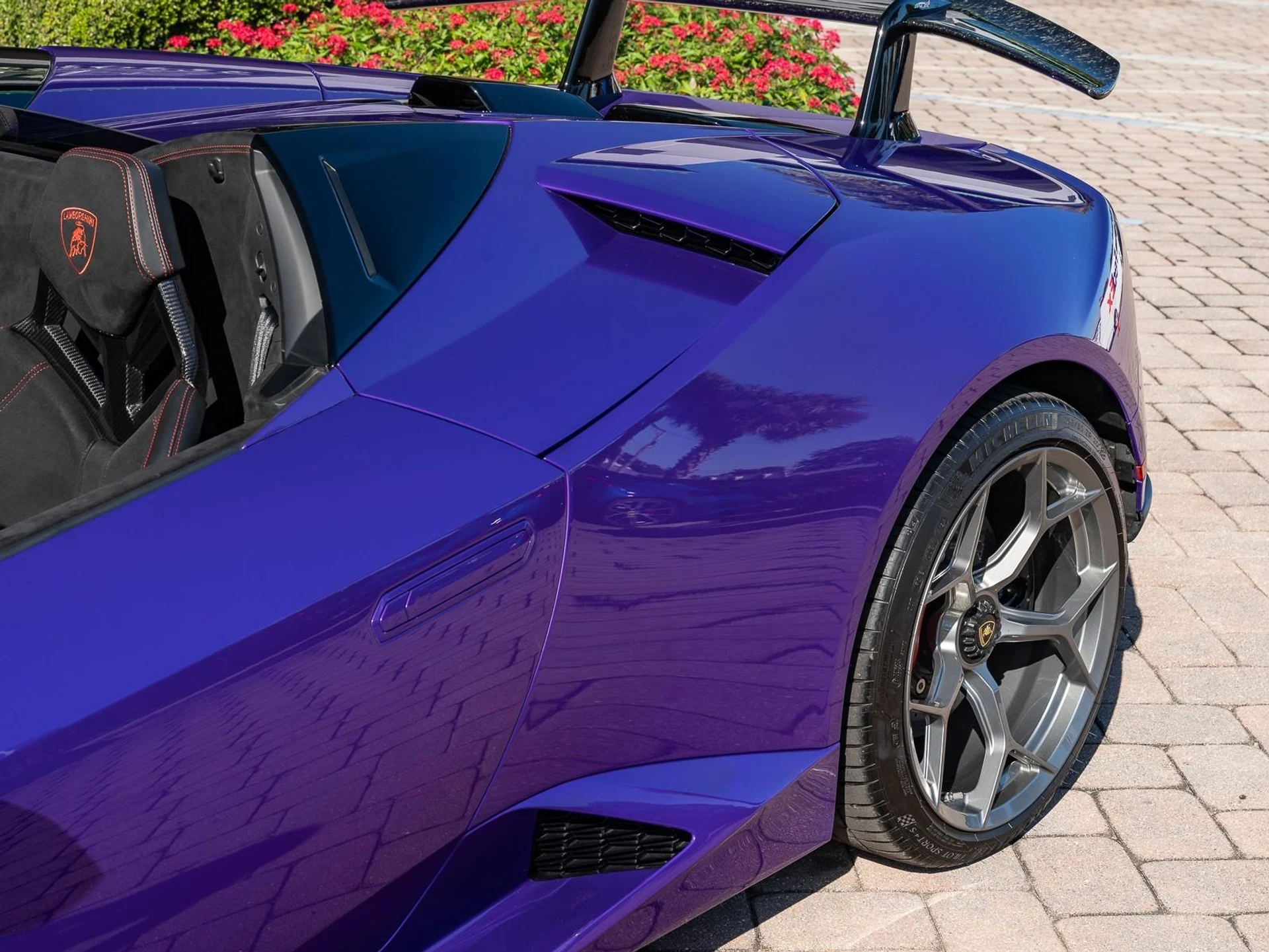 mph044_2074629498_Used_2019_Lamborghini_Huracan_Performante_1766430439_2dc1df2203