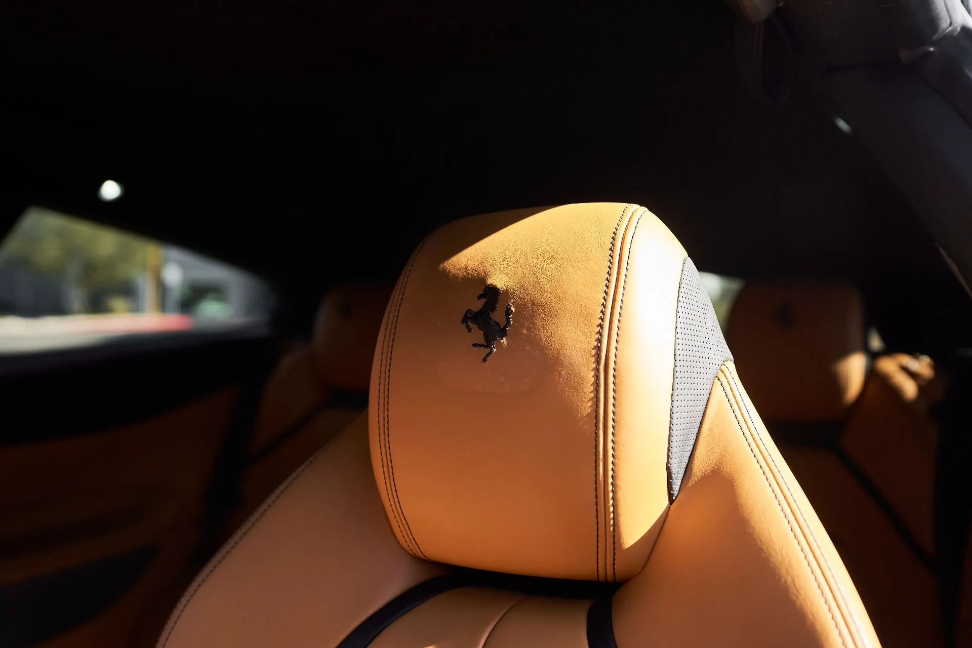 mph044_208293731_Used_2018_Ferrari_GTC_4_Lusso_V12_1764210192_611286a7e0