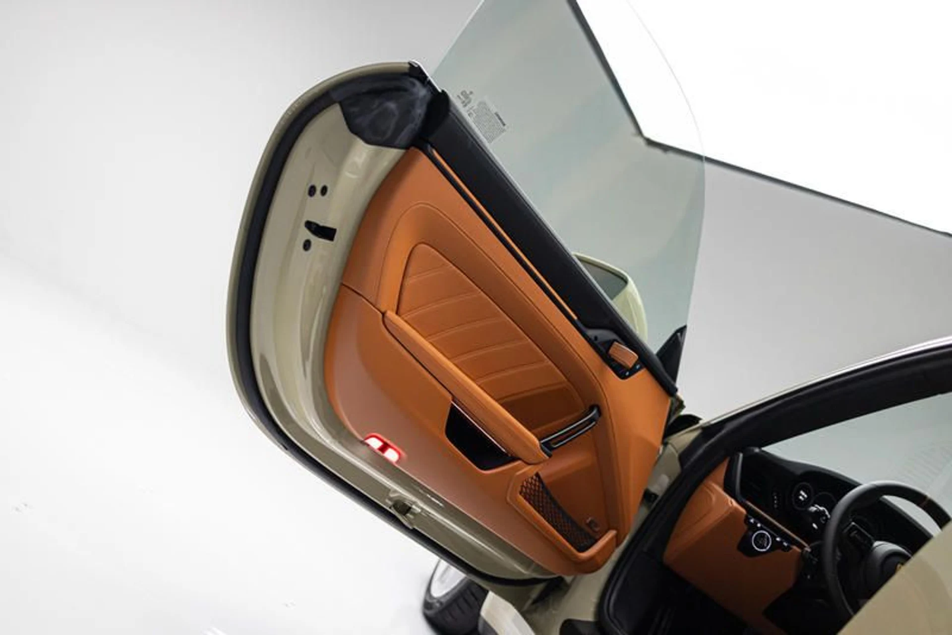 mph044_2083117341_74_C1_D109_4_D7_F_4_B28_93_F9_A5_C18_E1_E4_D71_2d690c7104