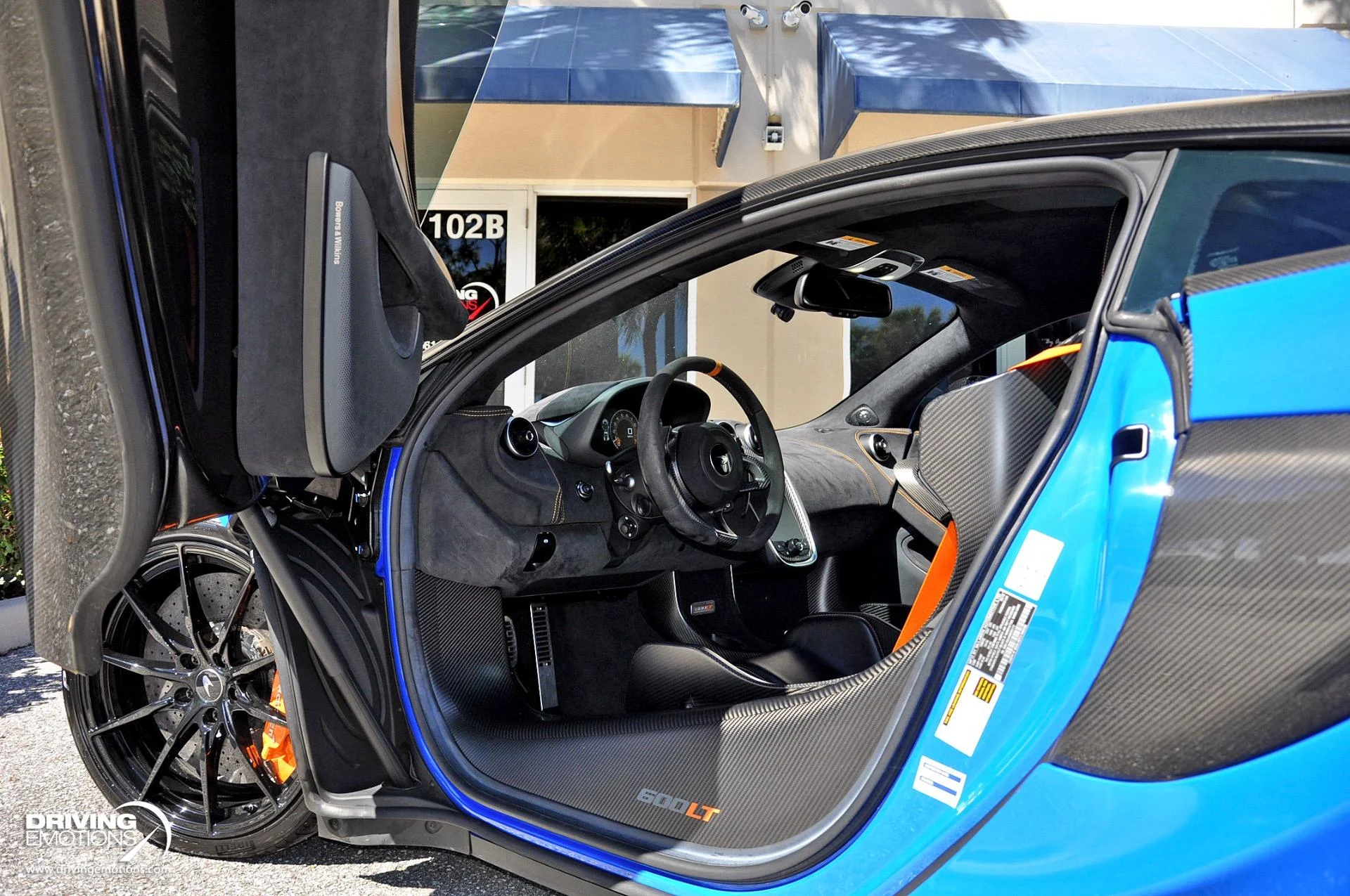 mph044_2095980248_836_p45_l_ea901e1648