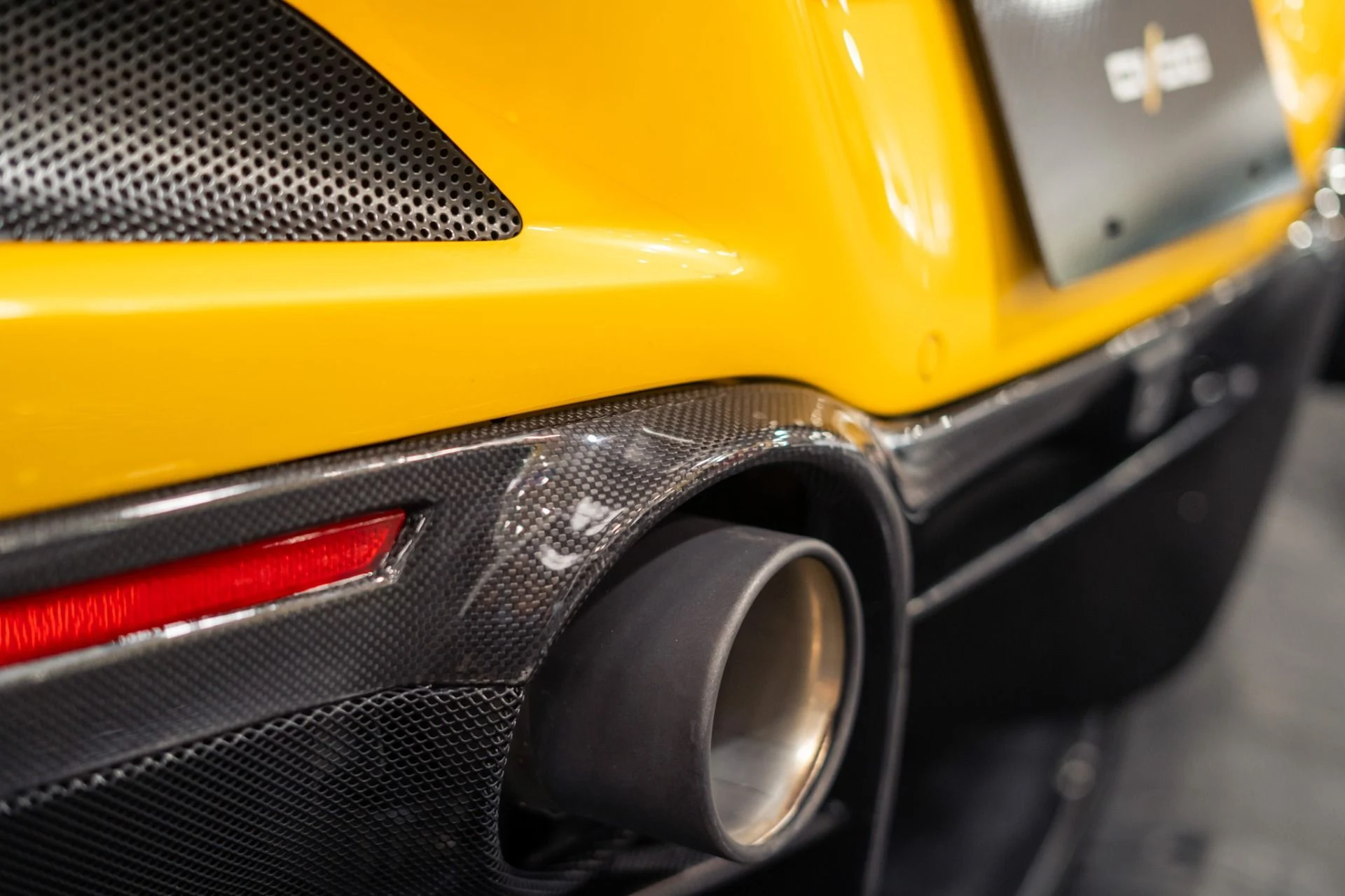 mph044_2116910311_Used_2021_Ferrari_F8_Spider_450000_MSRP_Giallo_Strato_Full_Carbon_Exterior_1786585478_39d1eeb825