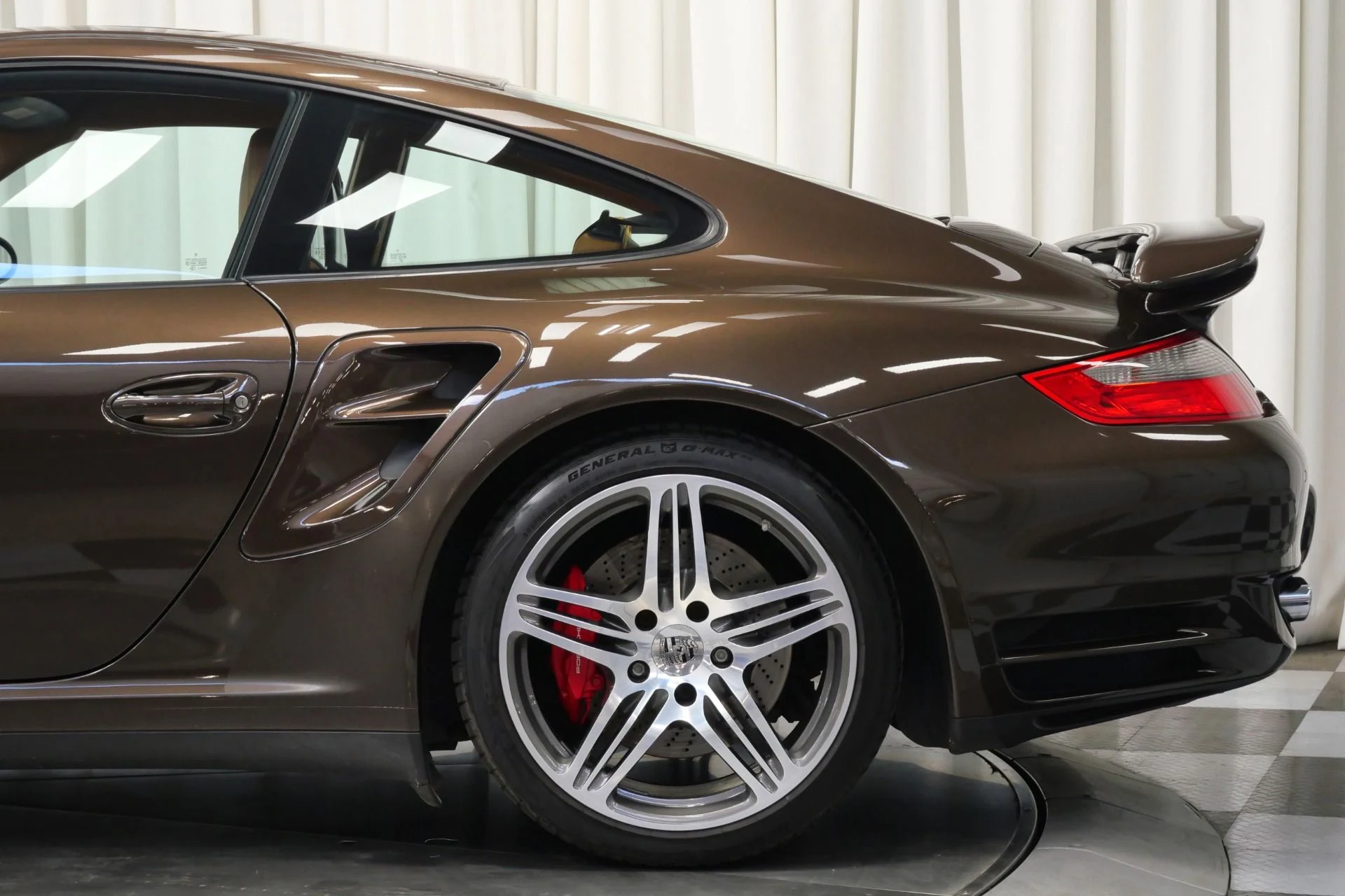 mph044_2124122009_Used_2008_Porsche_911_Turbo_1761154211_cd77b227ee