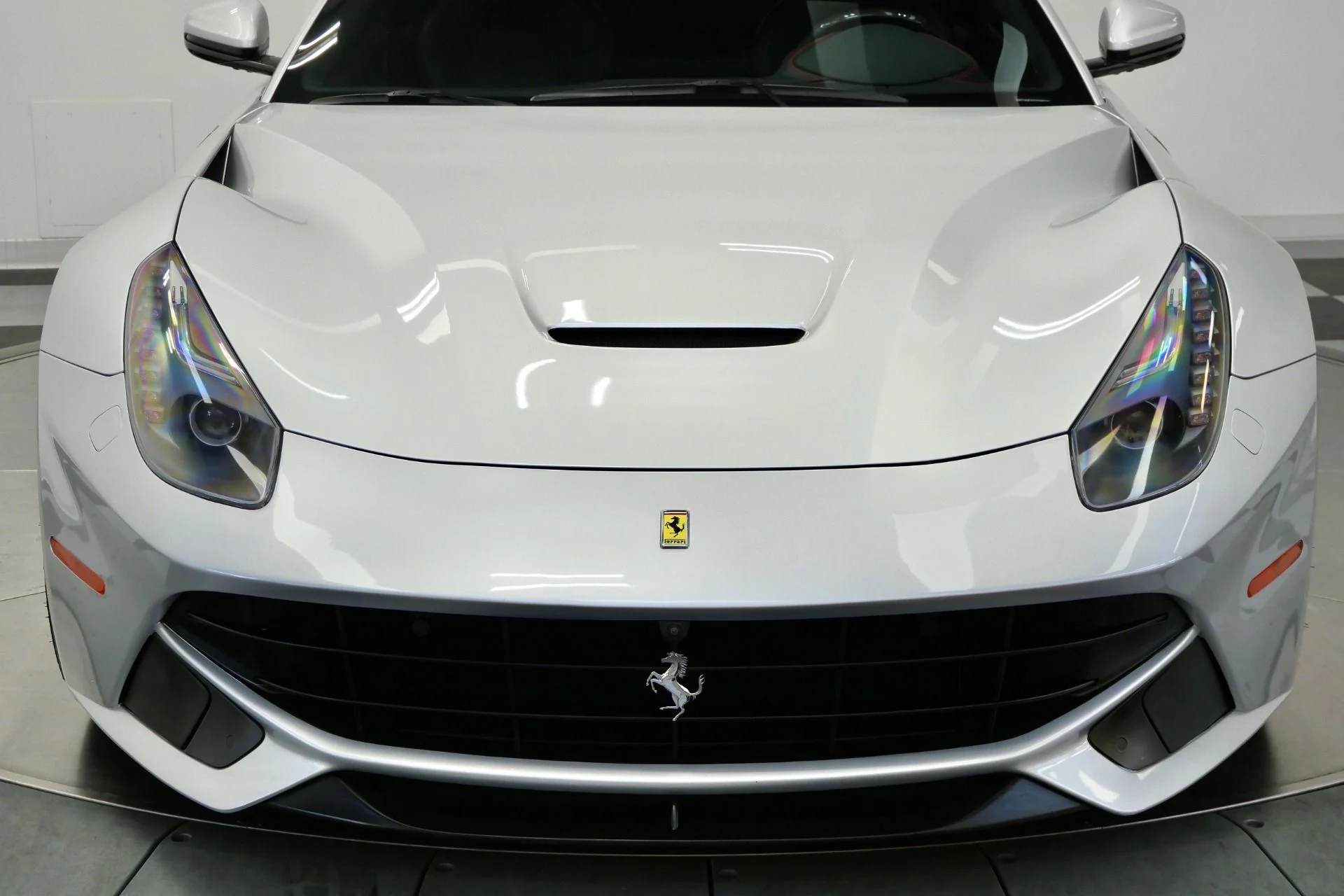 mph044_2125415642_Used_2015_Ferrari_F12berlinetta_Extensive_Interior_Carbon_Fiber_Diamond_Stitching_1790872038_7ab3a0b864