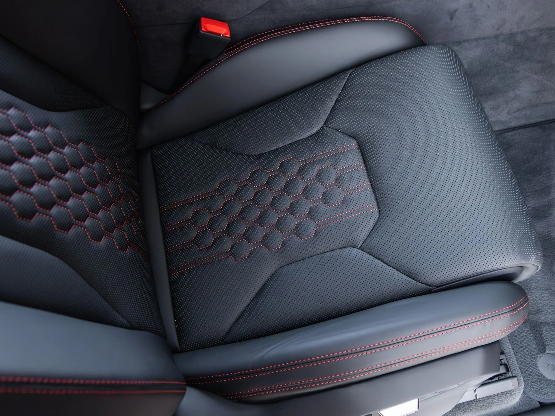 mph044_215029916_45_687b8a5803