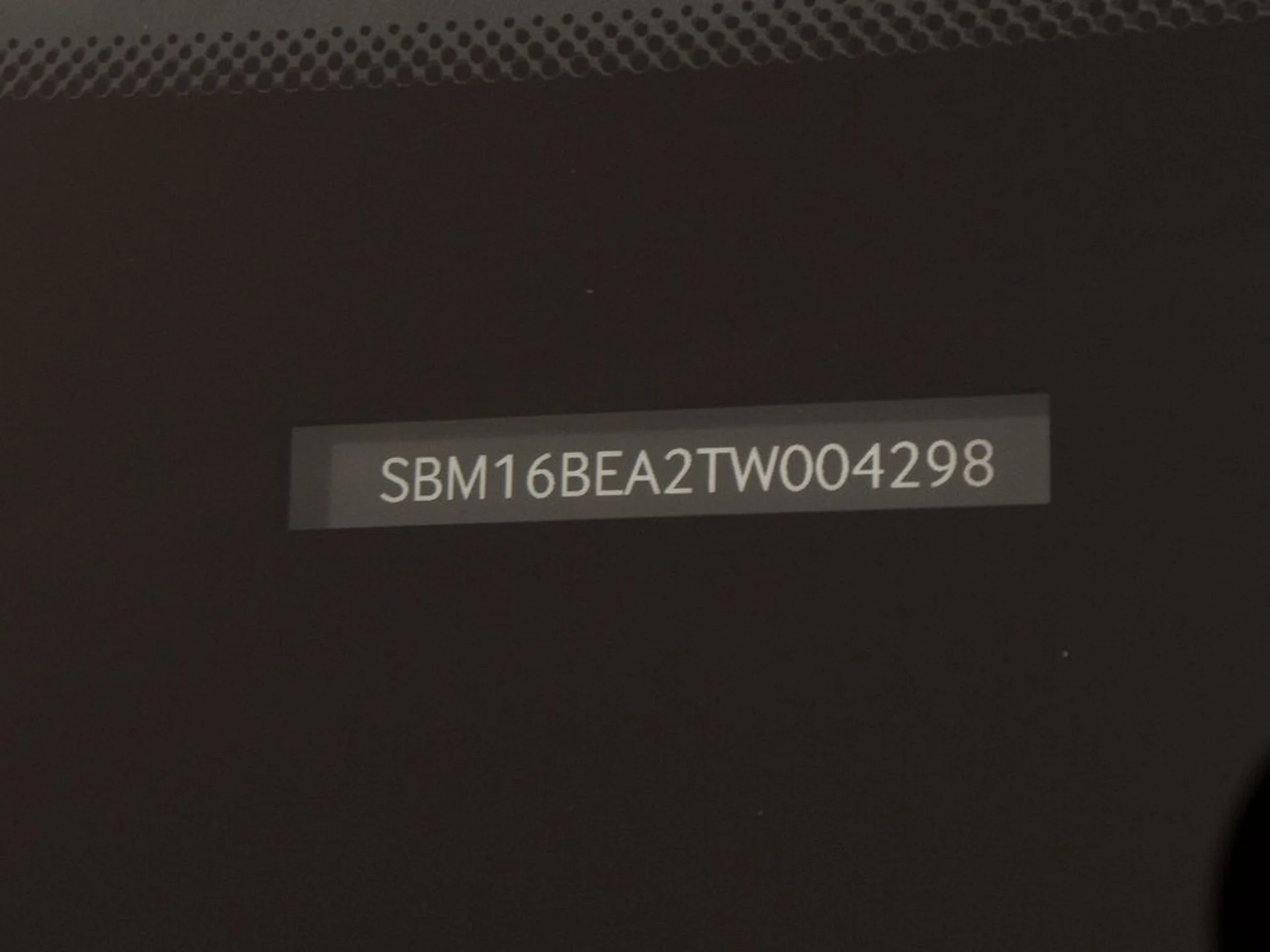 mph044_2161207958_fa26e64d717f485e0fd153e7e33e7d8fx_77cac70217