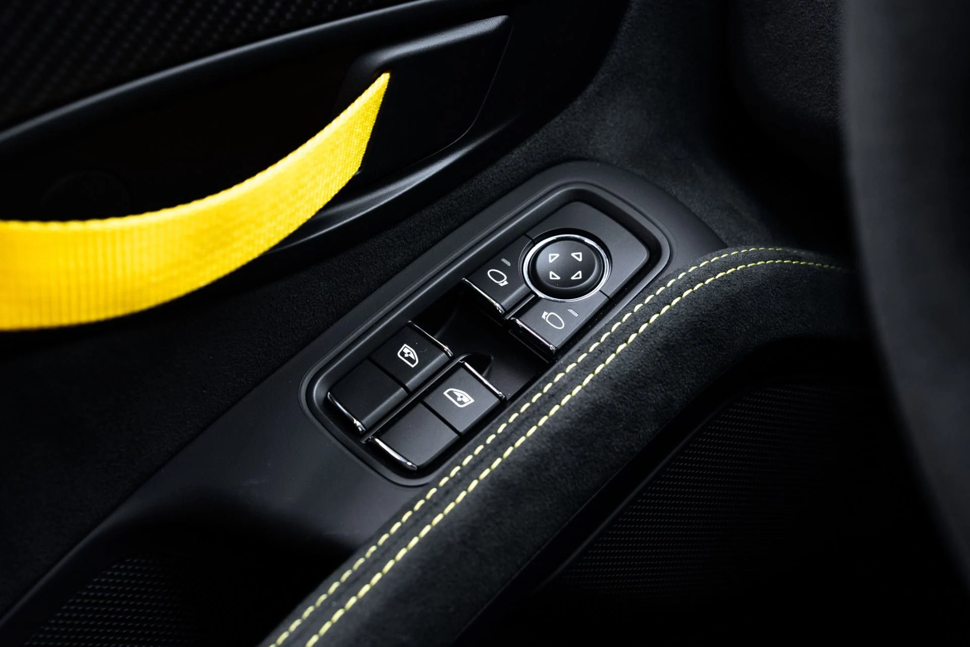 mph044_2164948293_Used_2024_Porsche_718_Cayman_GT_4_RS_1775511445_aa6b0ab451