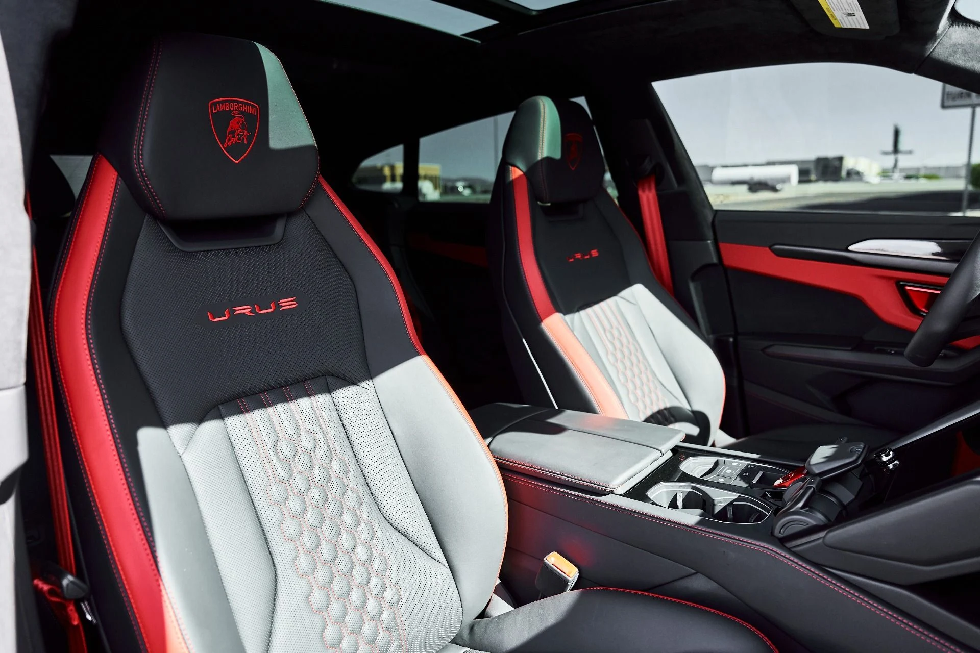 mph044_2166192872_Used_2023_Lamborghini_Urus_S_1780536002_97b78d1996