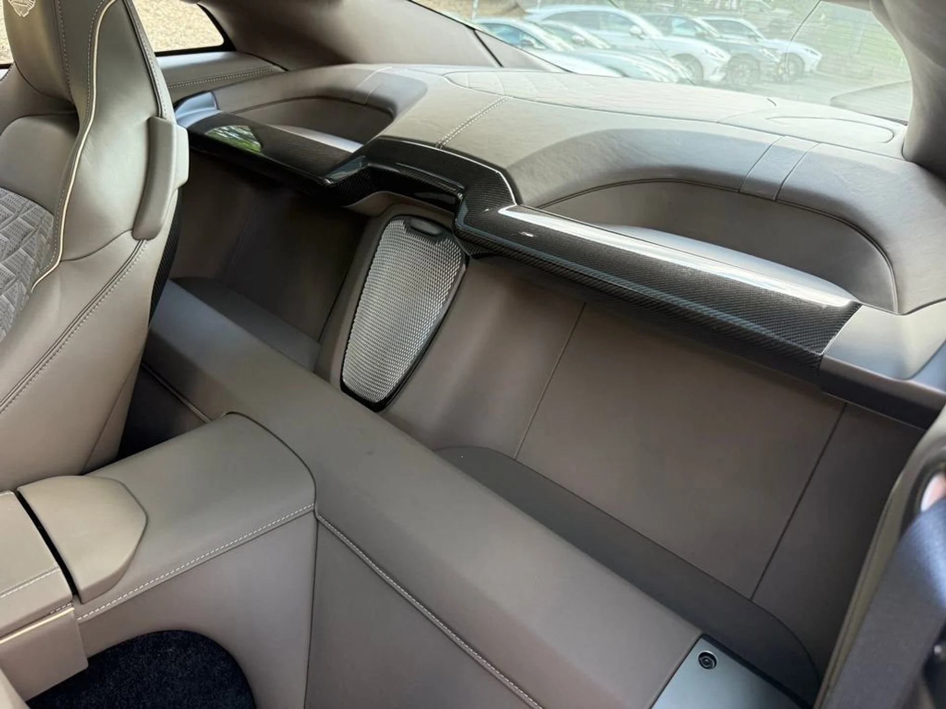 mph044_2171300673_df22b9ca136f467094263c2690e454c7_a2acabf1af