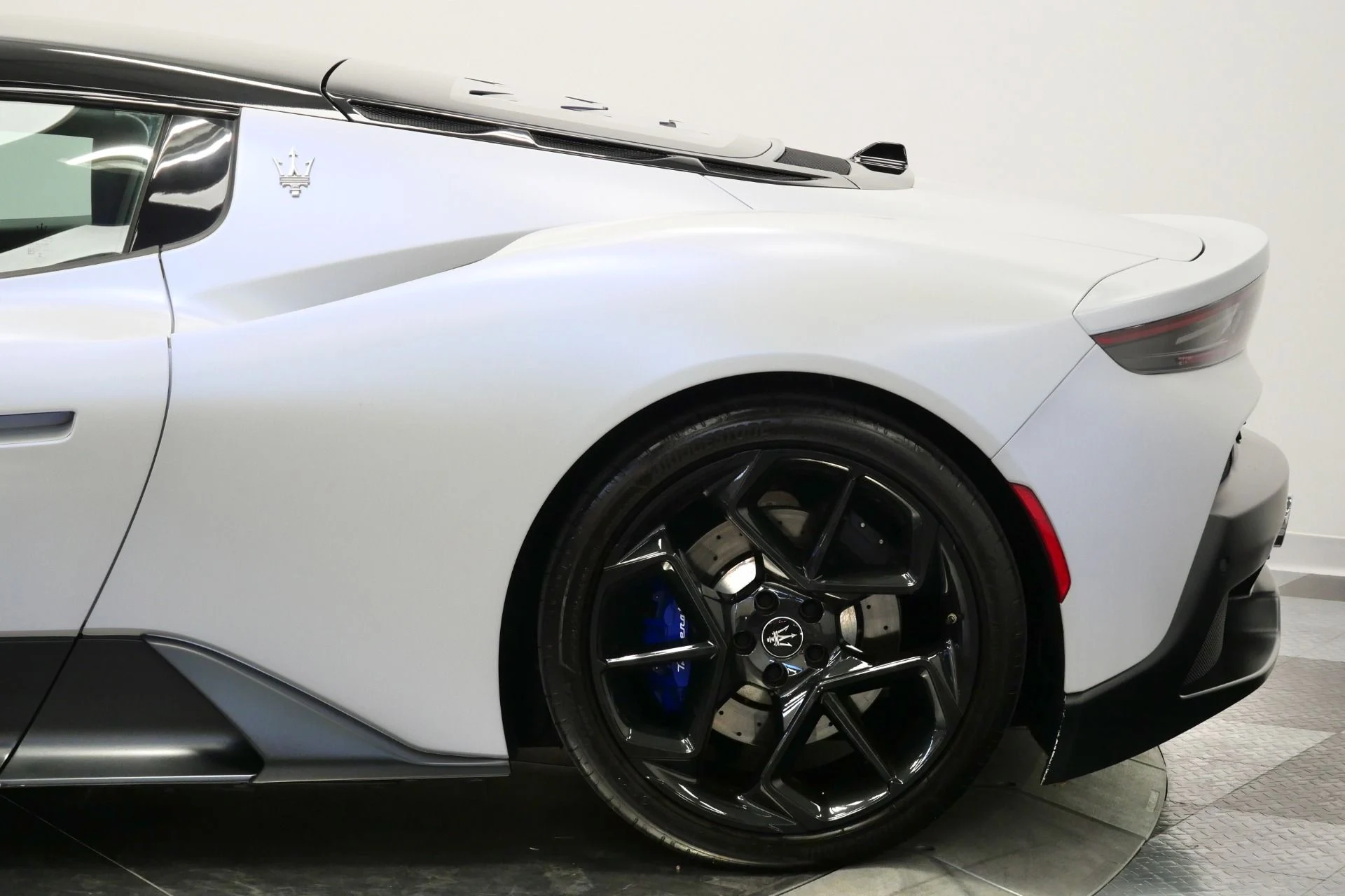 mph044_2173455815_Used_2023_Maserati_MC_20_Factory_Matte_Paint_Extended_Leather_and_Alcantara_Interior_1773426820_27fb577010