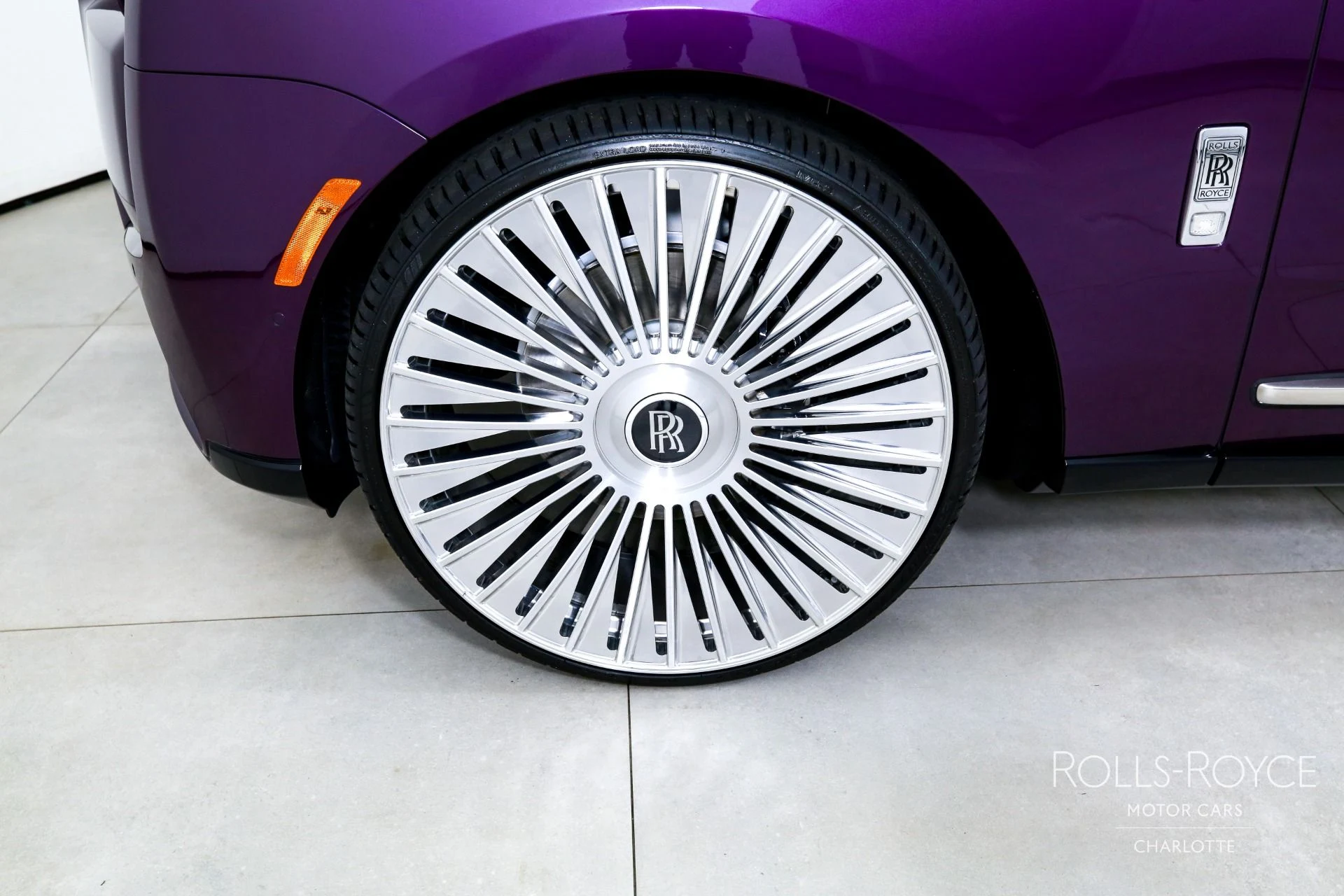 mph044_218165915_Used_2025_Rolls_Royce_Cullinan_1751556897_96d4340437
