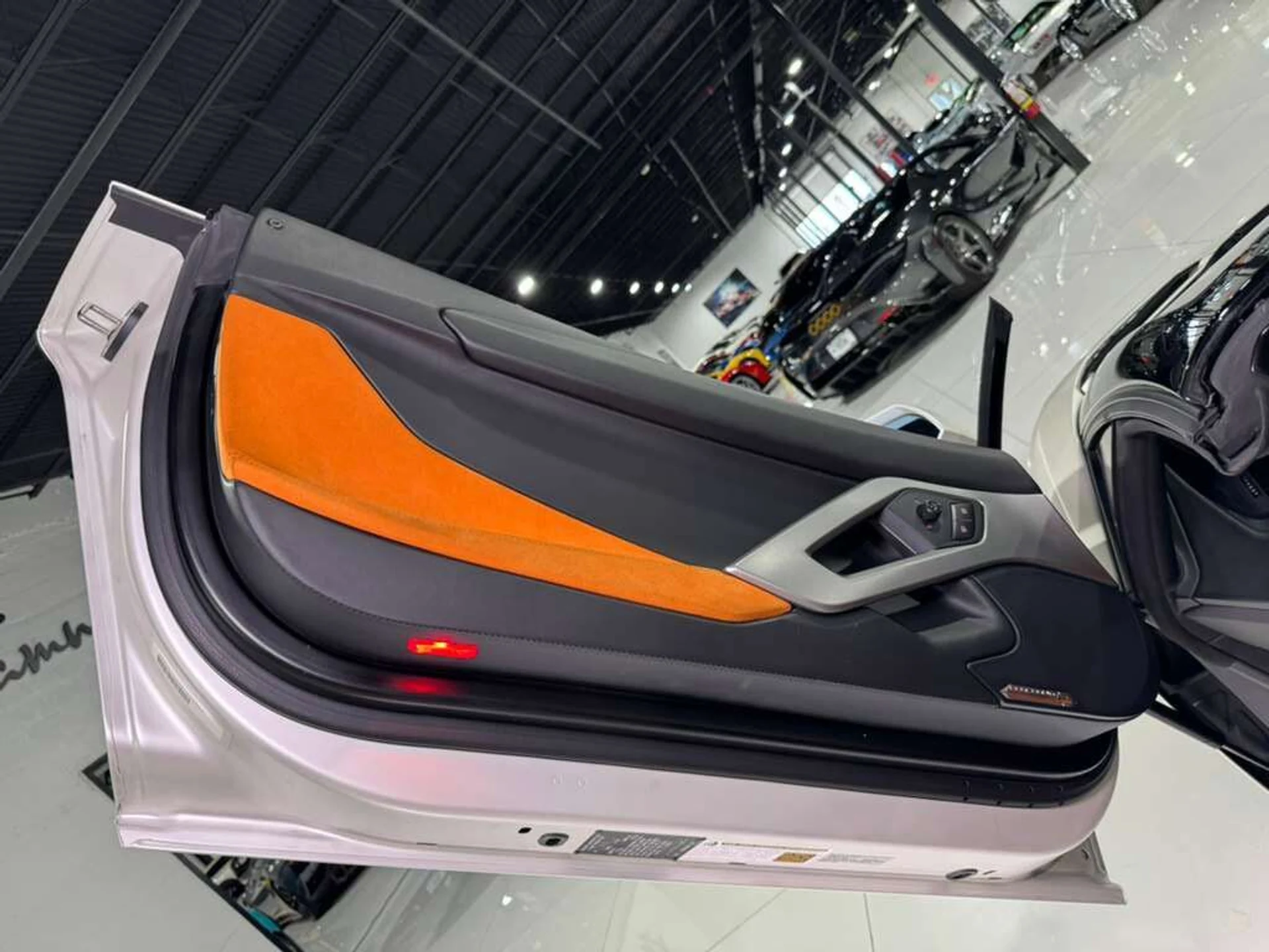 mph044_2184944221_e01f17b7f127462cabe0ede9f6f1c5df_fc6216c191