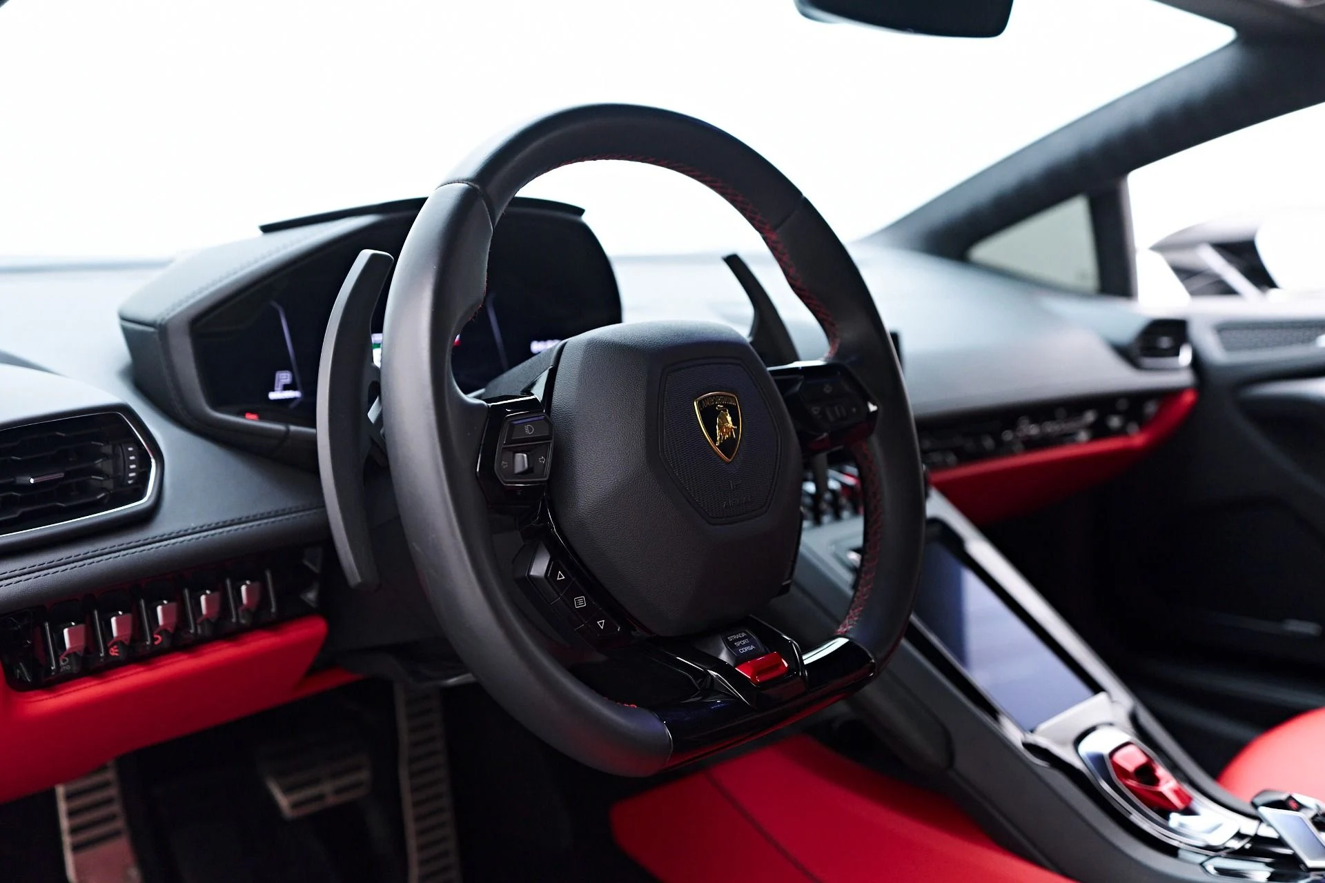 mph044_2225748431_Used_2022_Lamborghini_Huracan_EVO_Base_1752781637_007afdf0d7