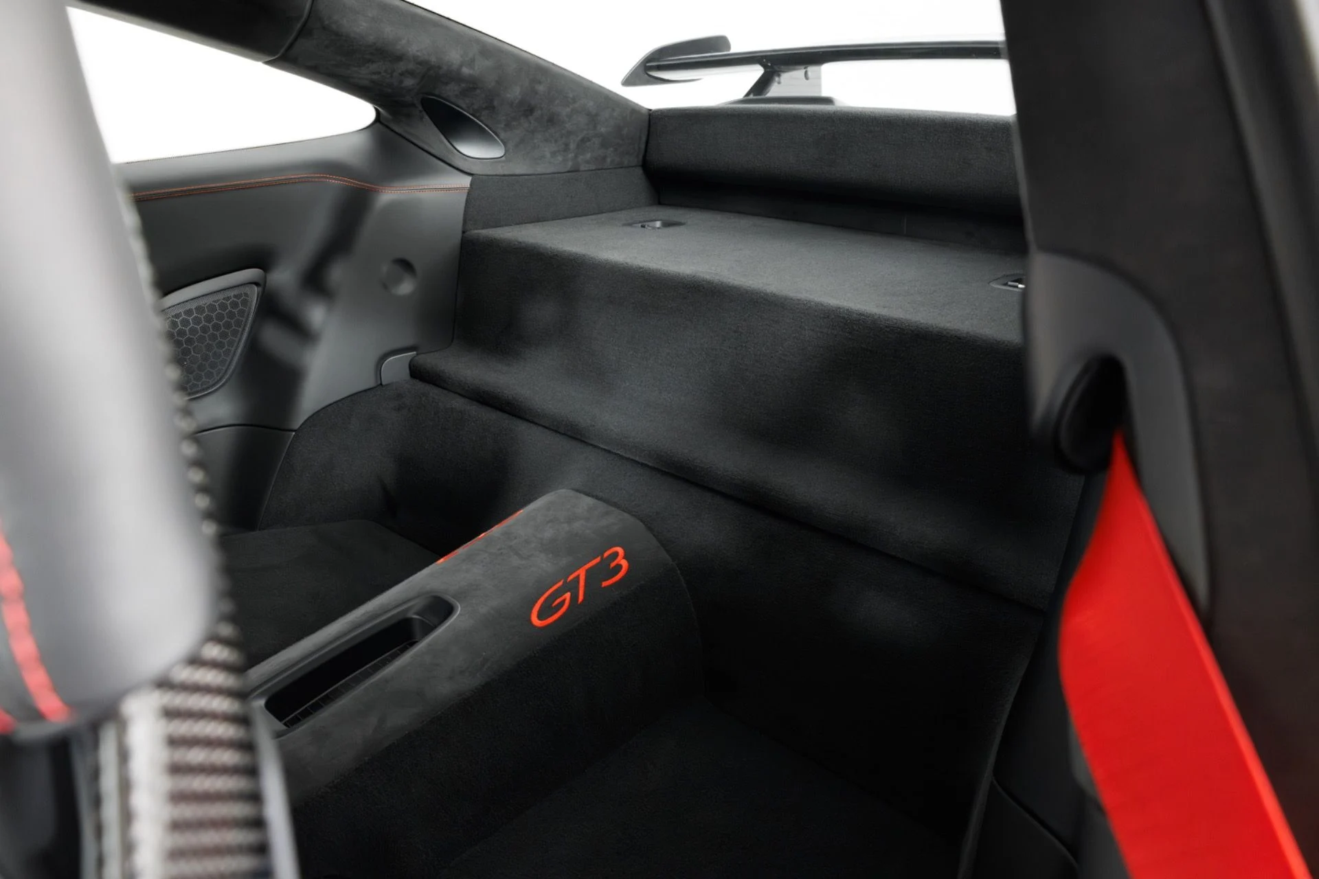 mph044_2254520462_Used_2018_Porsche_911_GT_3_1781025621_4e423a9a42